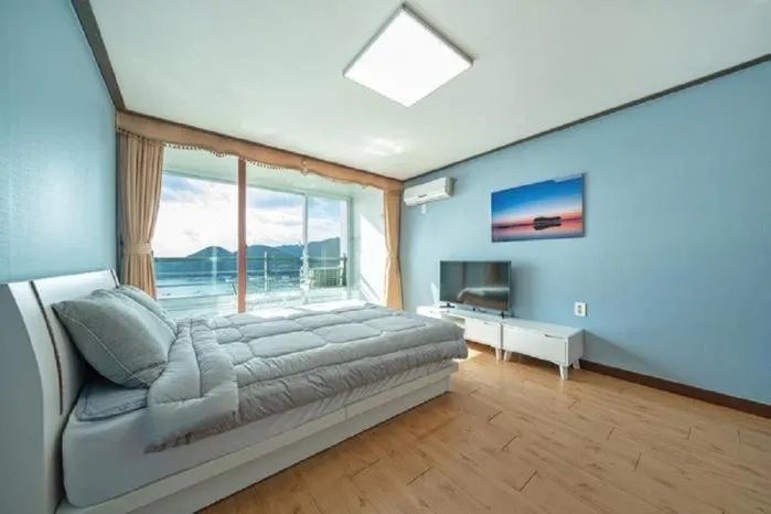 Namhae Season Hotel