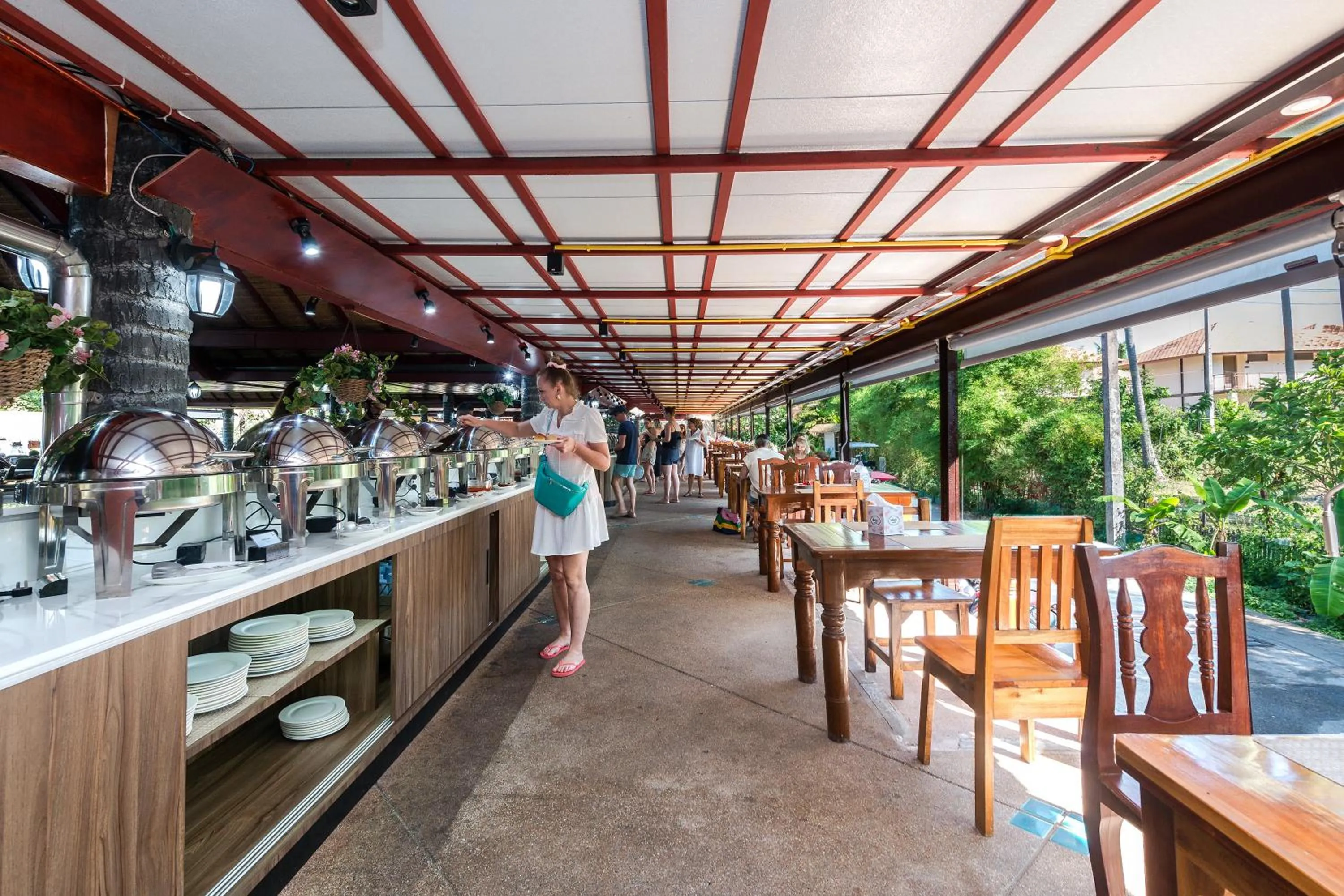 Restaurant/places to eat in Blue Bay Resort - Access to Pool and Beach-Phuket & Krabi