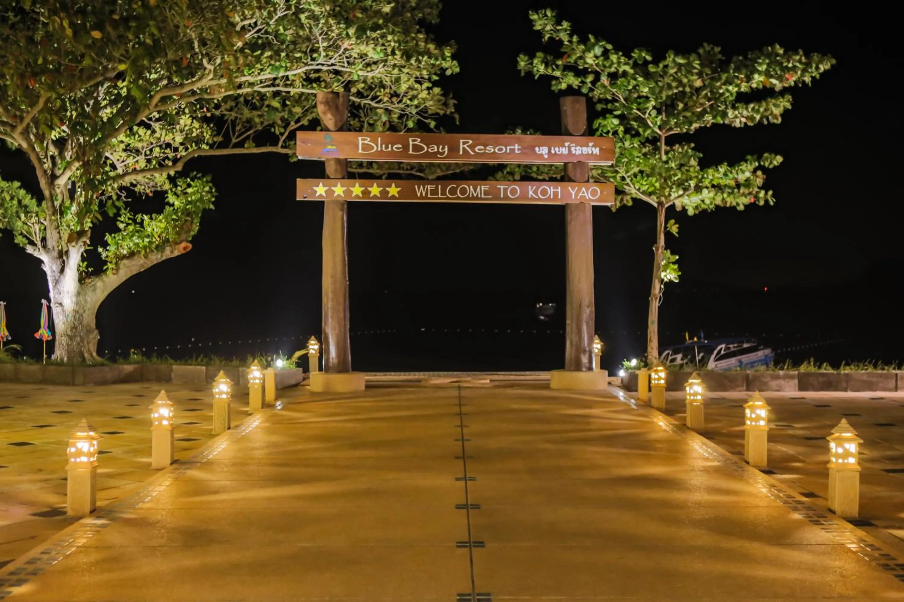 Night in Blue Bay Resort - Access to Pool and Beach-Phuket & Krabi