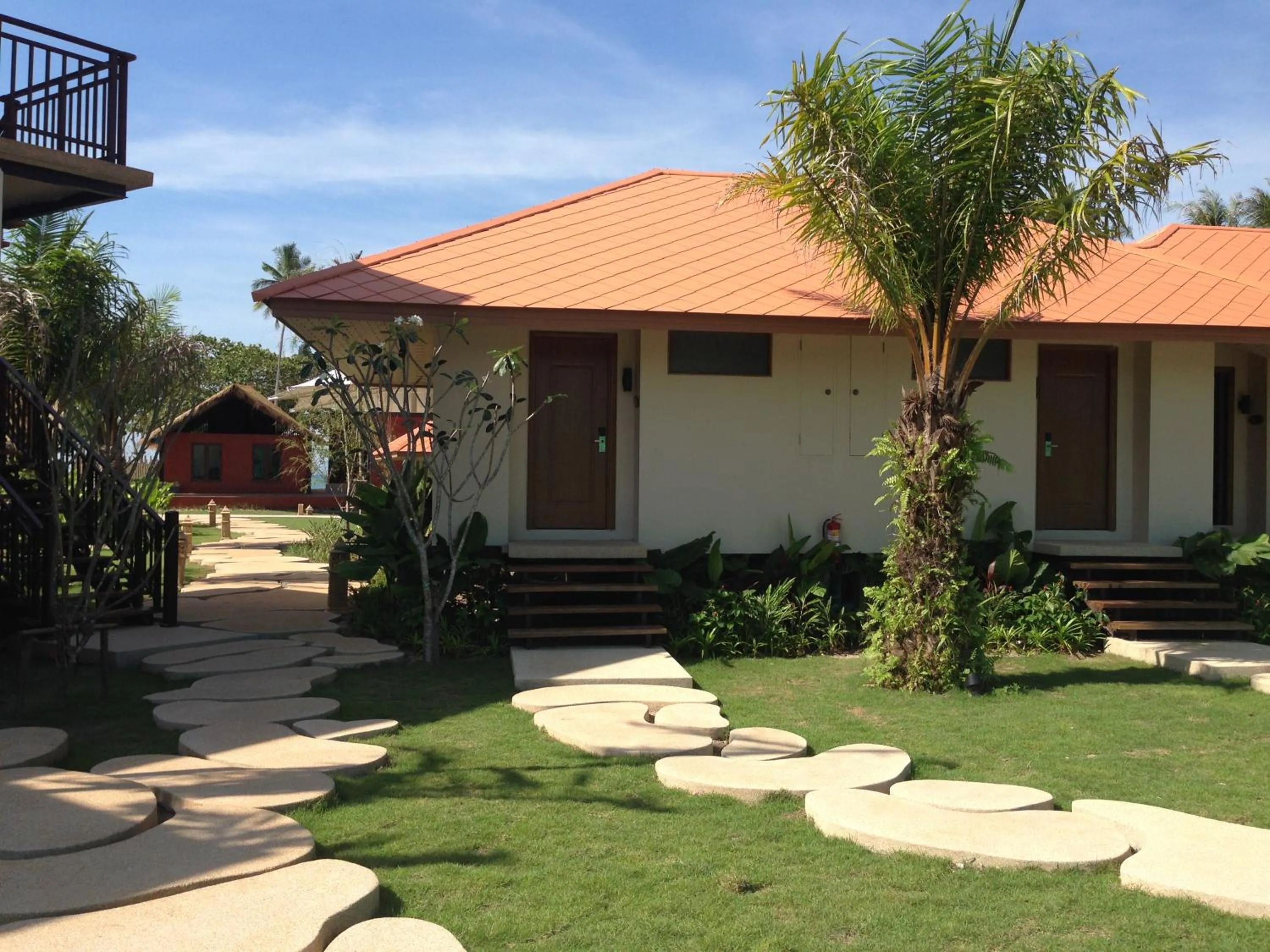 Garden view in Blue Bay Resort - Access to Pool and Beach-Phuket & Krabi