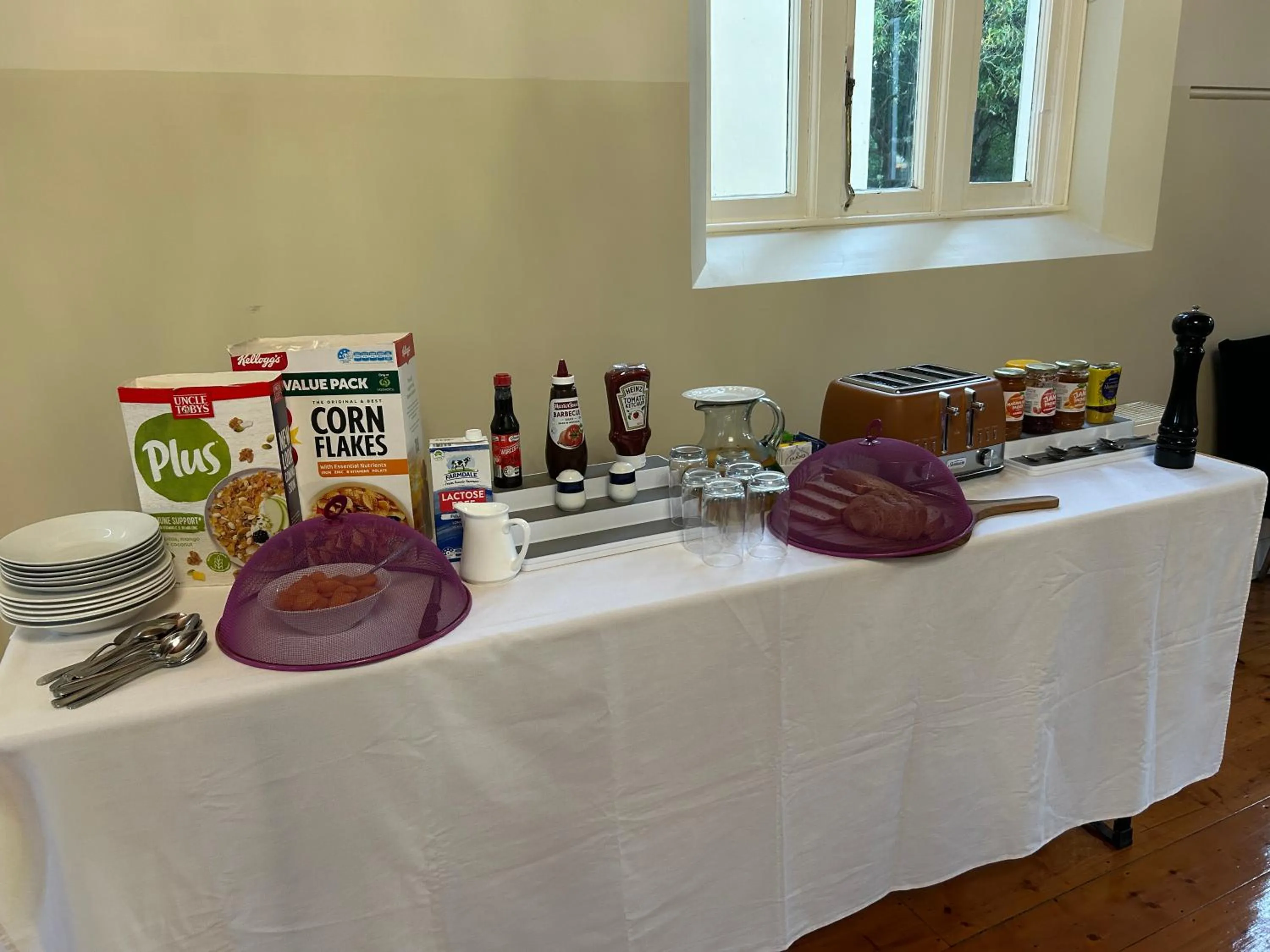 Breakfast in Convent at Koroit