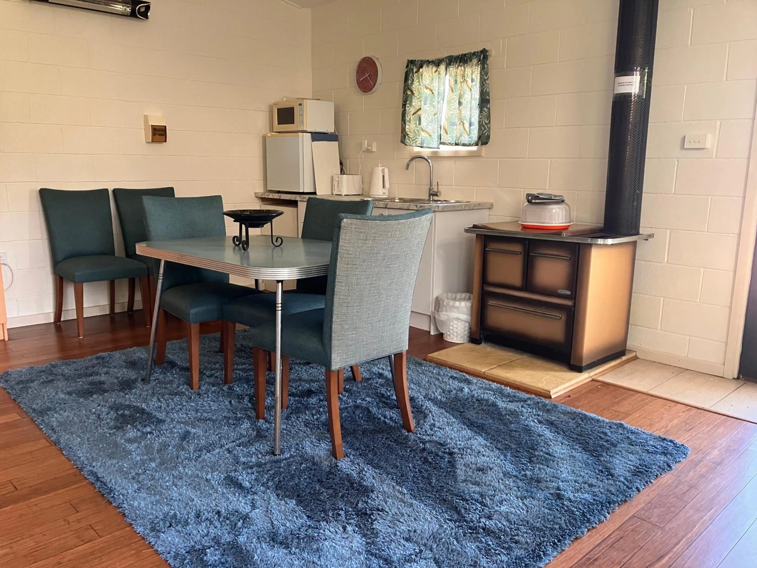 Kitchen or kitchenette in Convent at Koroit