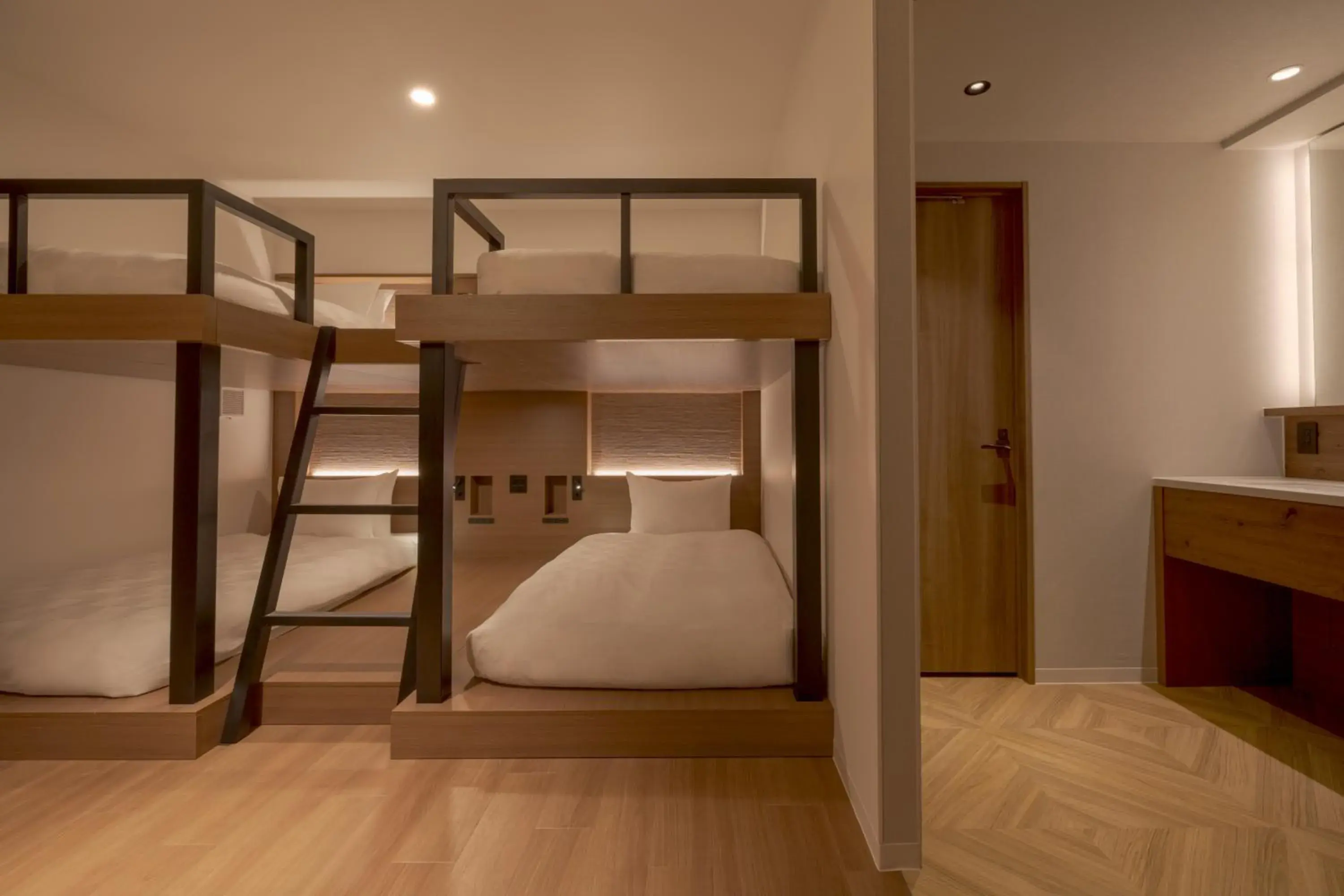 Bed in the b osaka-shinsekai Bed in the b osaka-shinsekai