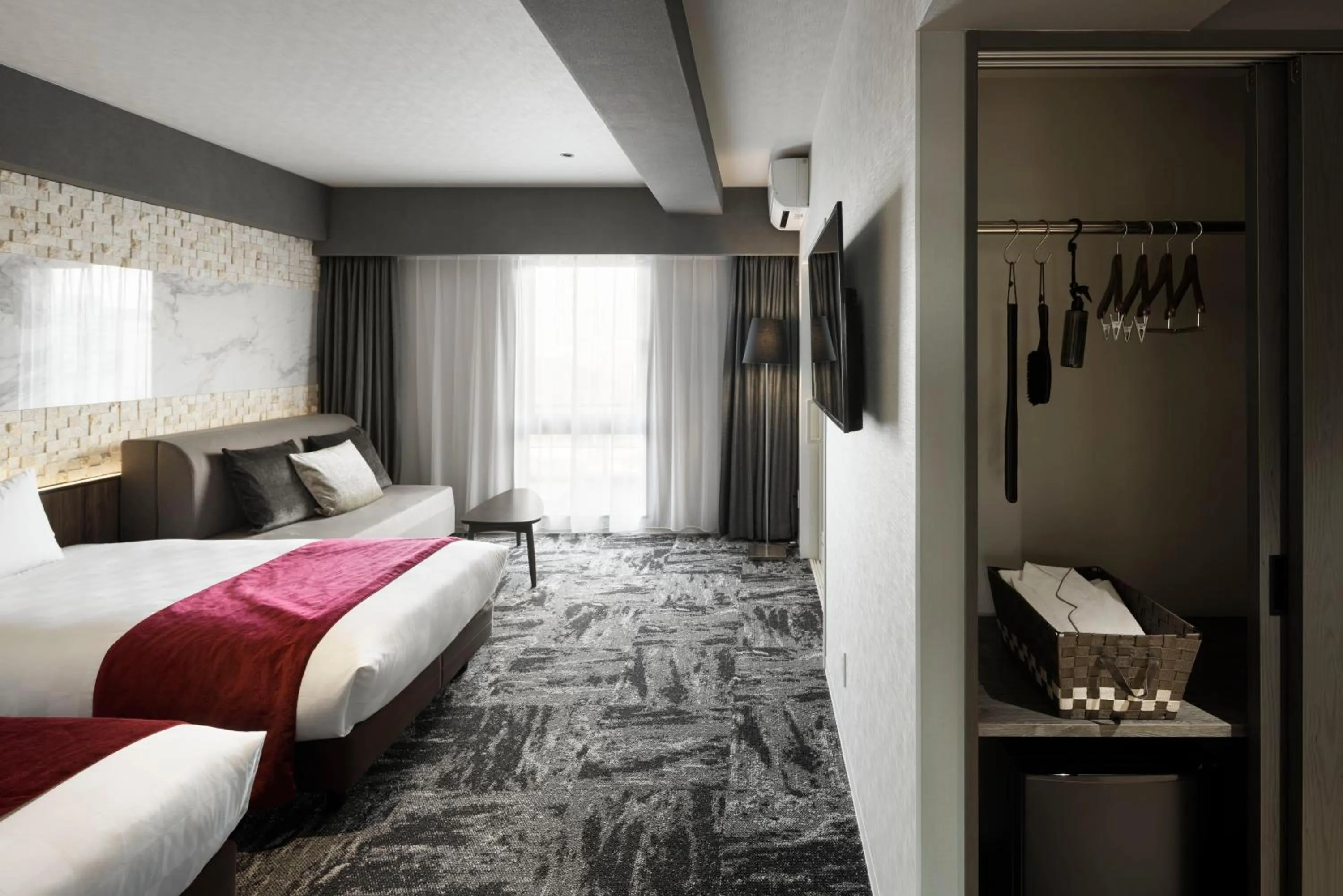 Bed in the b osaka-shinsekai