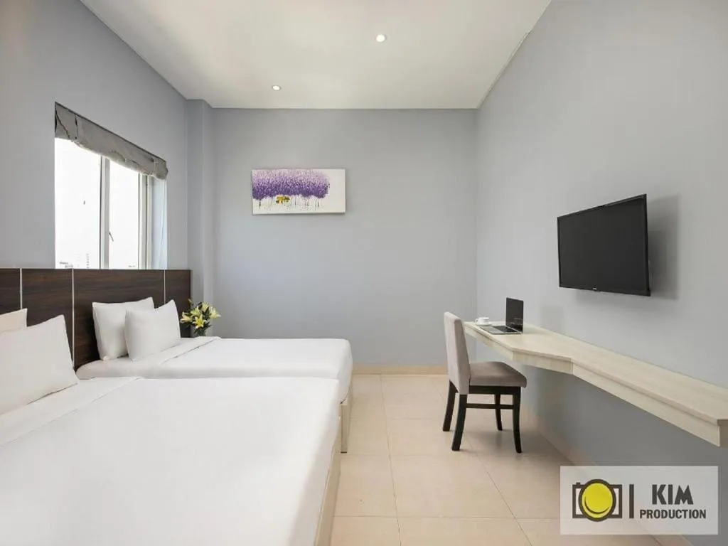 Bedroom, Bed in Capital O 1200 Salem Riverside Hotel