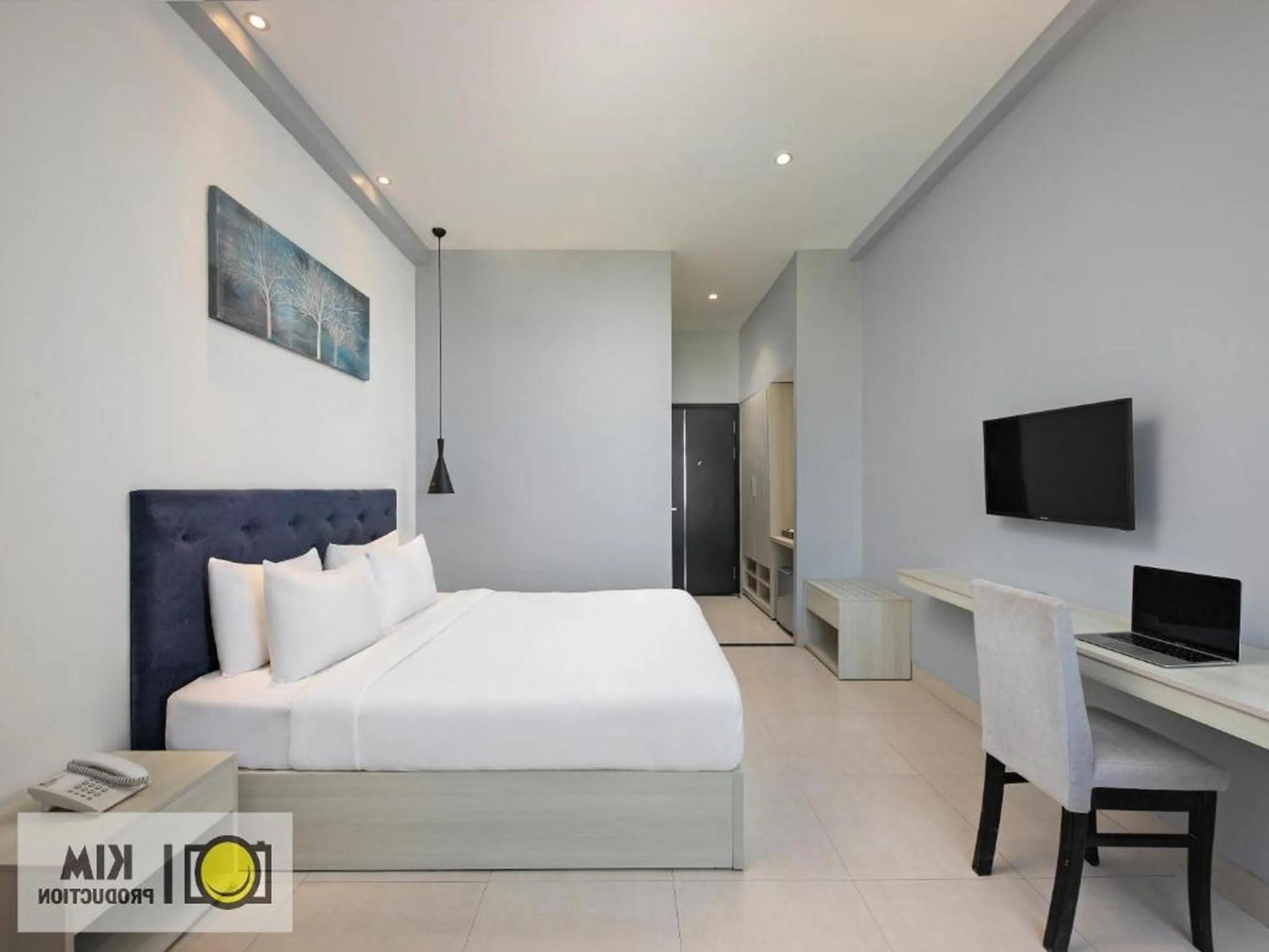 Bedroom, Bed in Capital O 1200 Salem Riverside Hotel