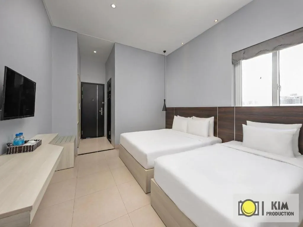 Bedroom, Bed in Capital O 1200 Salem Riverside Hotel