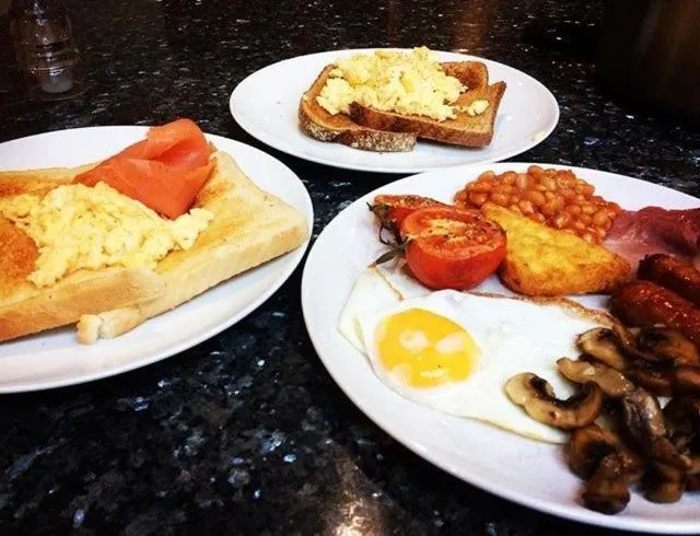 Breakfast in The Castleton