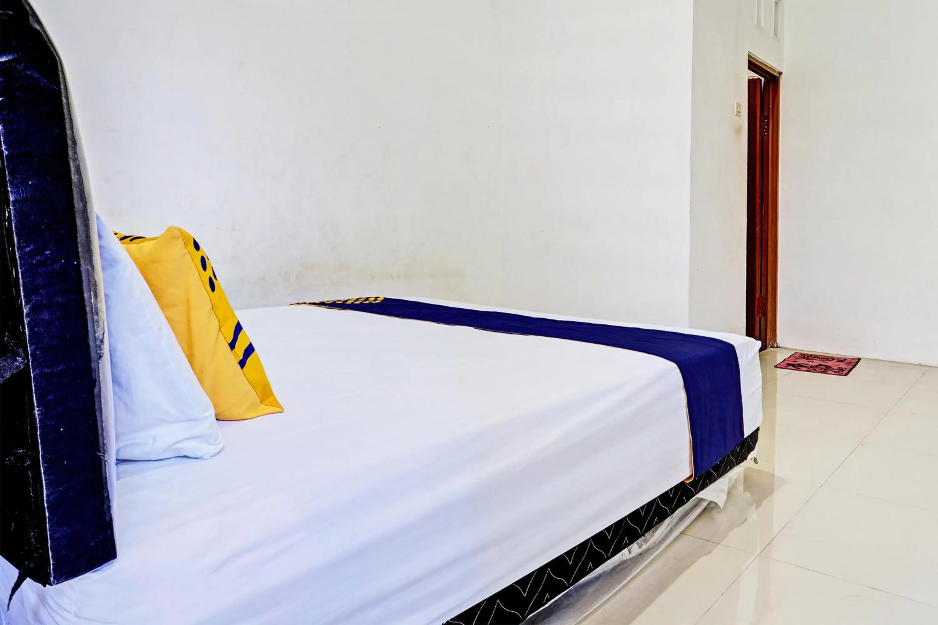 Bedroom, Bed in OYO Life 93075 Nova Jaya 2 Homestay Syariah