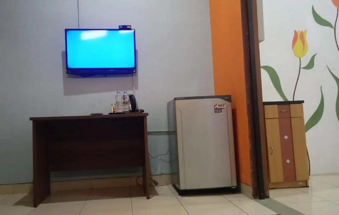 Azifa inn solo near RS JIH Solo