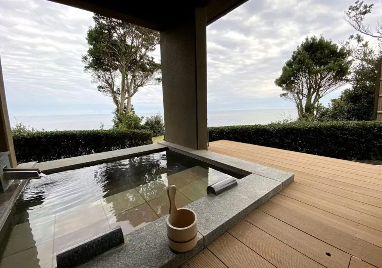 Open Air Bath in Oyado The Earth