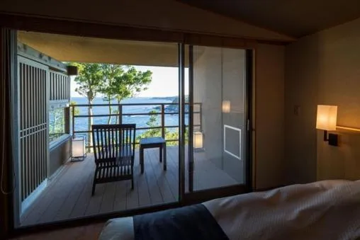 Bed in Oyado The Earth