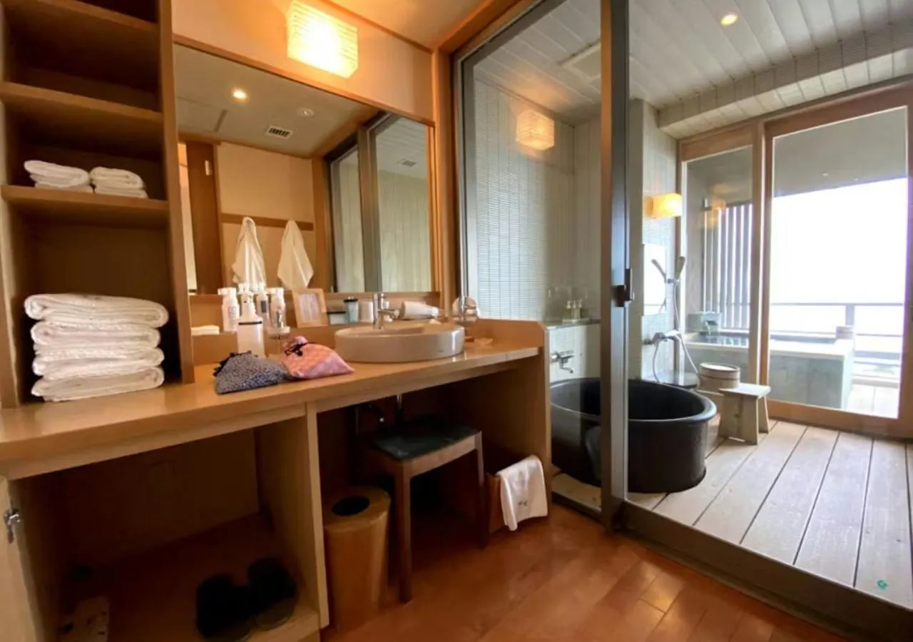 Bathroom in Oyado The Earth