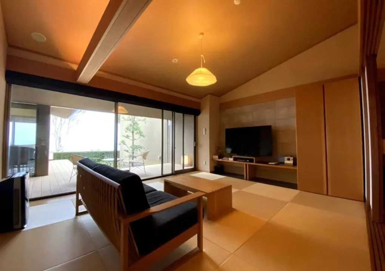 Living room in Oyado The Earth