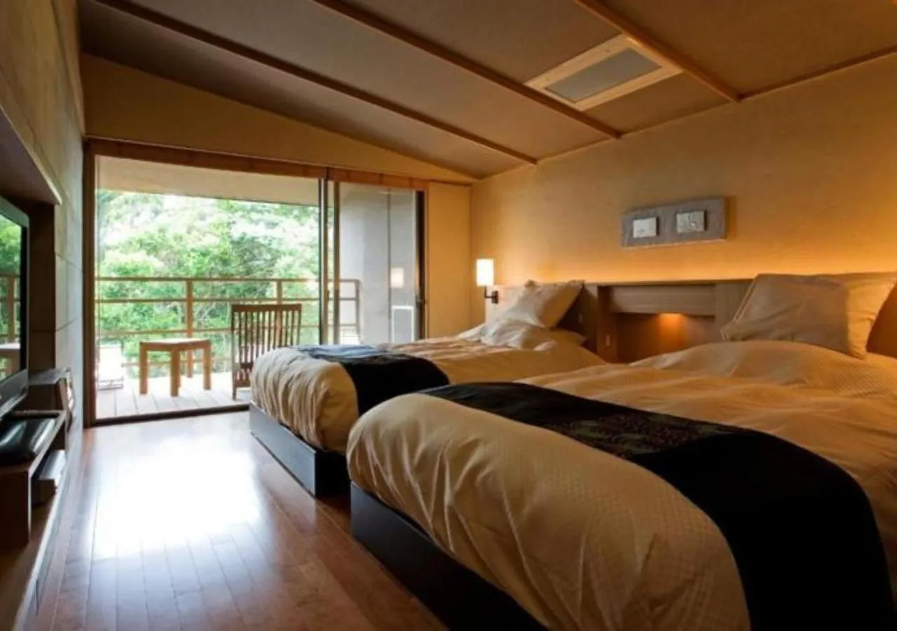 Bed in Oyado The Earth