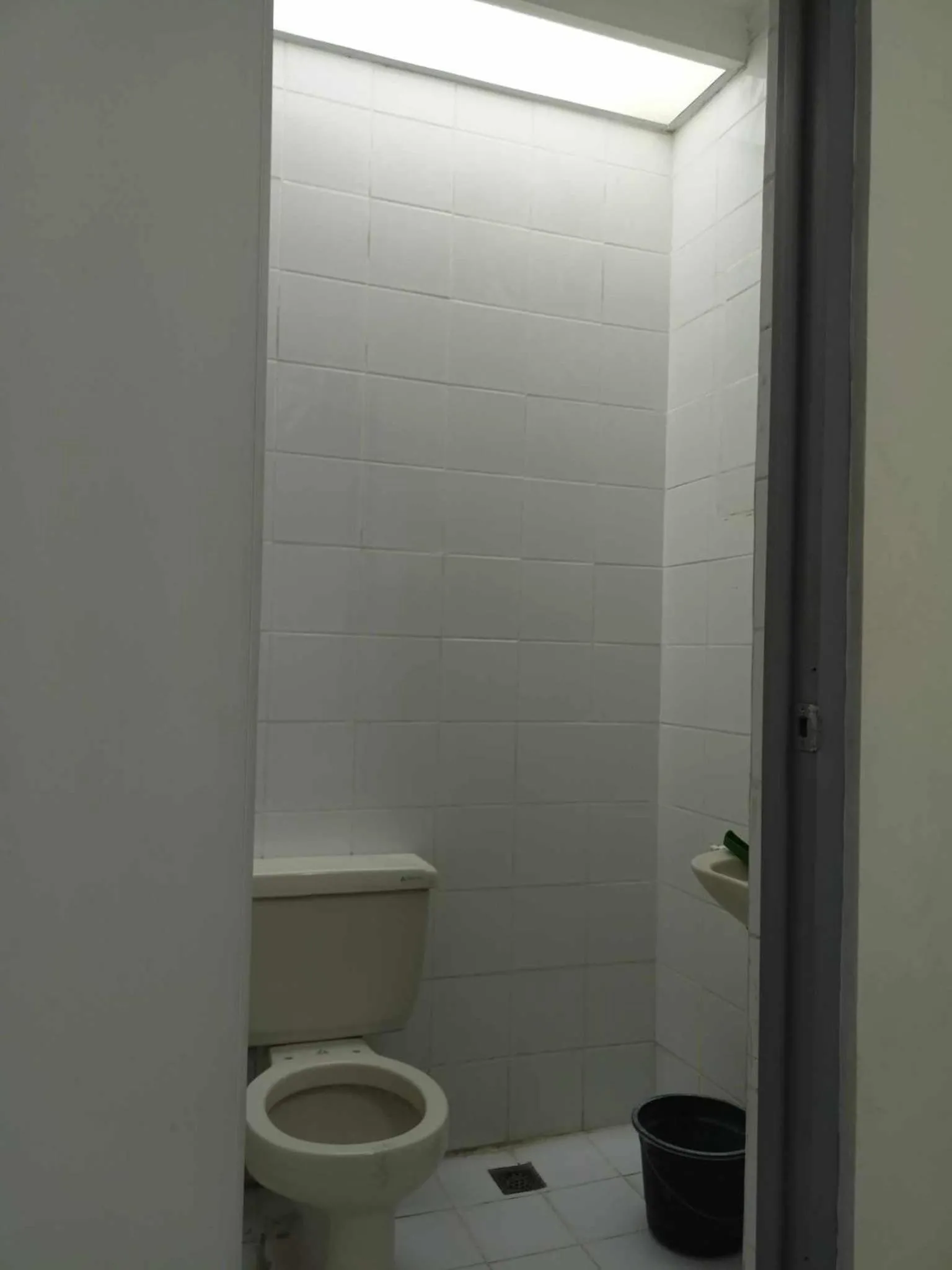 Toilet in WJV INN RAMOS