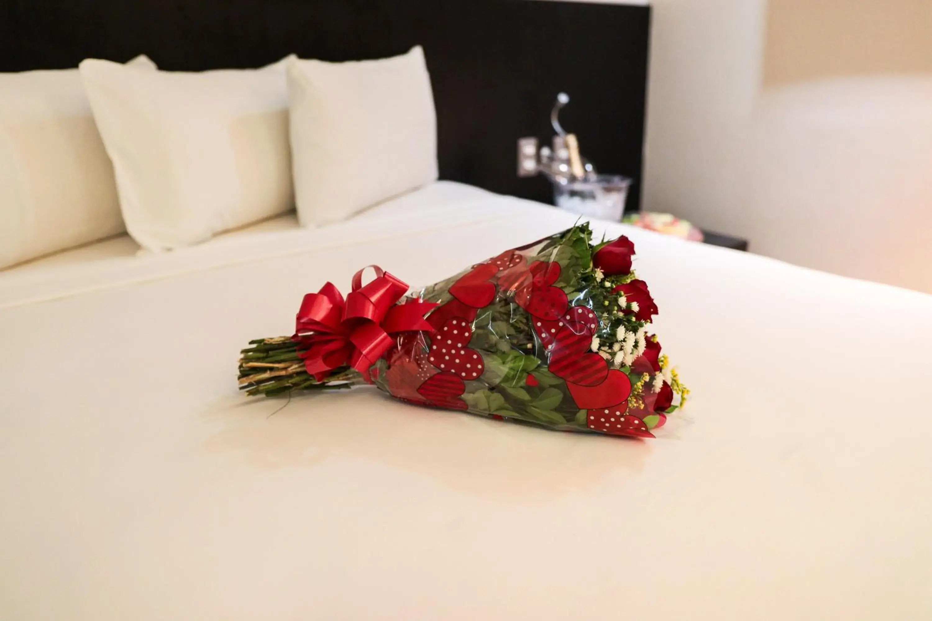 Decorative detail, Bed in Cassino Tower Savassi - Próximo a FIEMG Decorative detail, Bed in Cassino Tower Savassi - Próximo a FIEMG