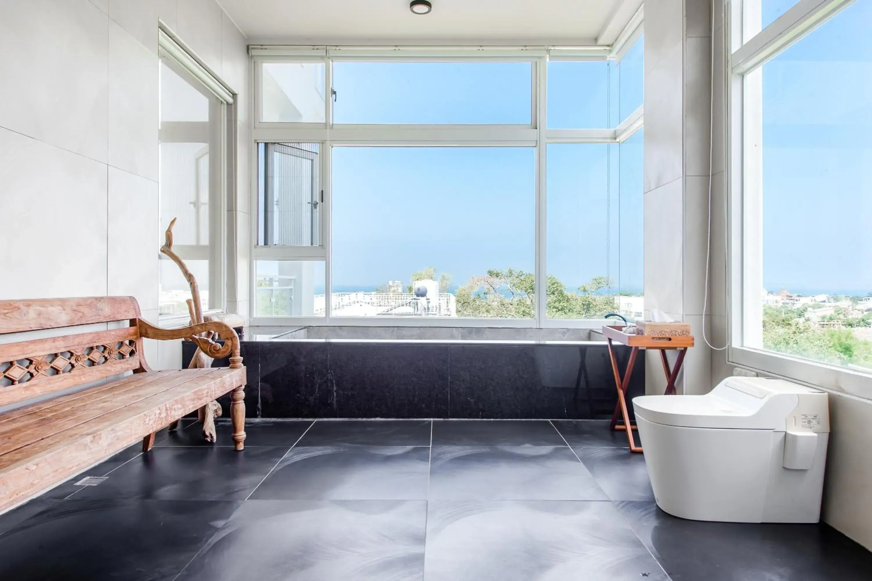 Sea view in White House Sea view in White House