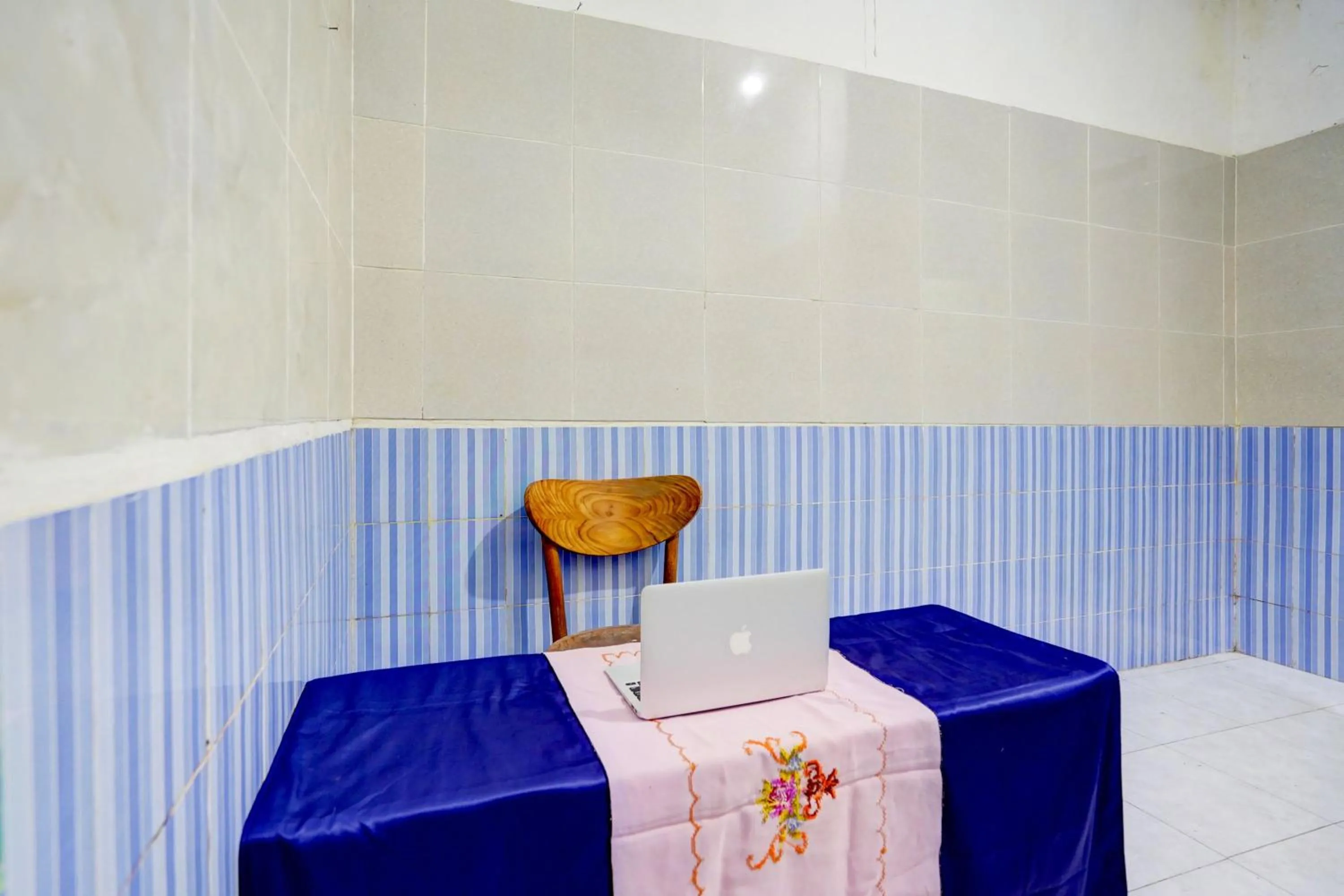 Lobby or reception in OYO Life 93061 Kost Vicky Syariah