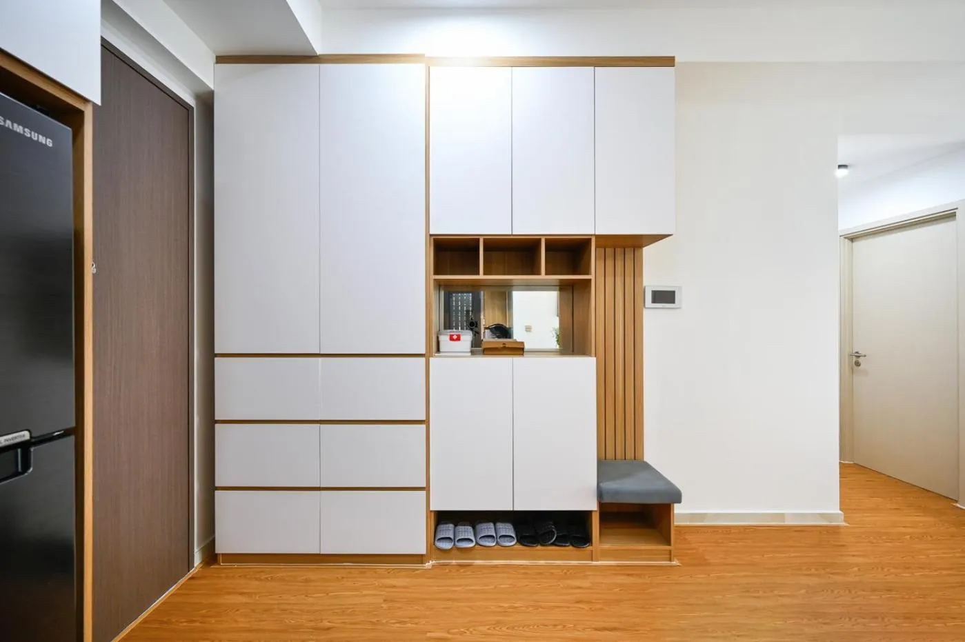 wardrobe in Royal State - The Ascentia Phu My Hung