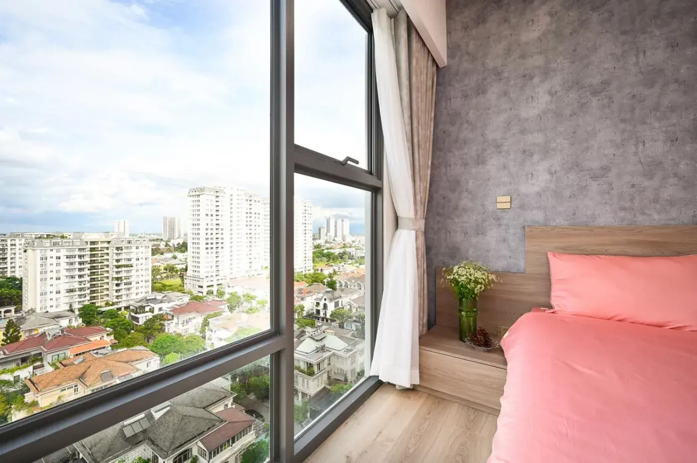 Bed in Royal State - The Ascentia Phu My Hung Bed in Royal State - The Ascentia Phu My Hung