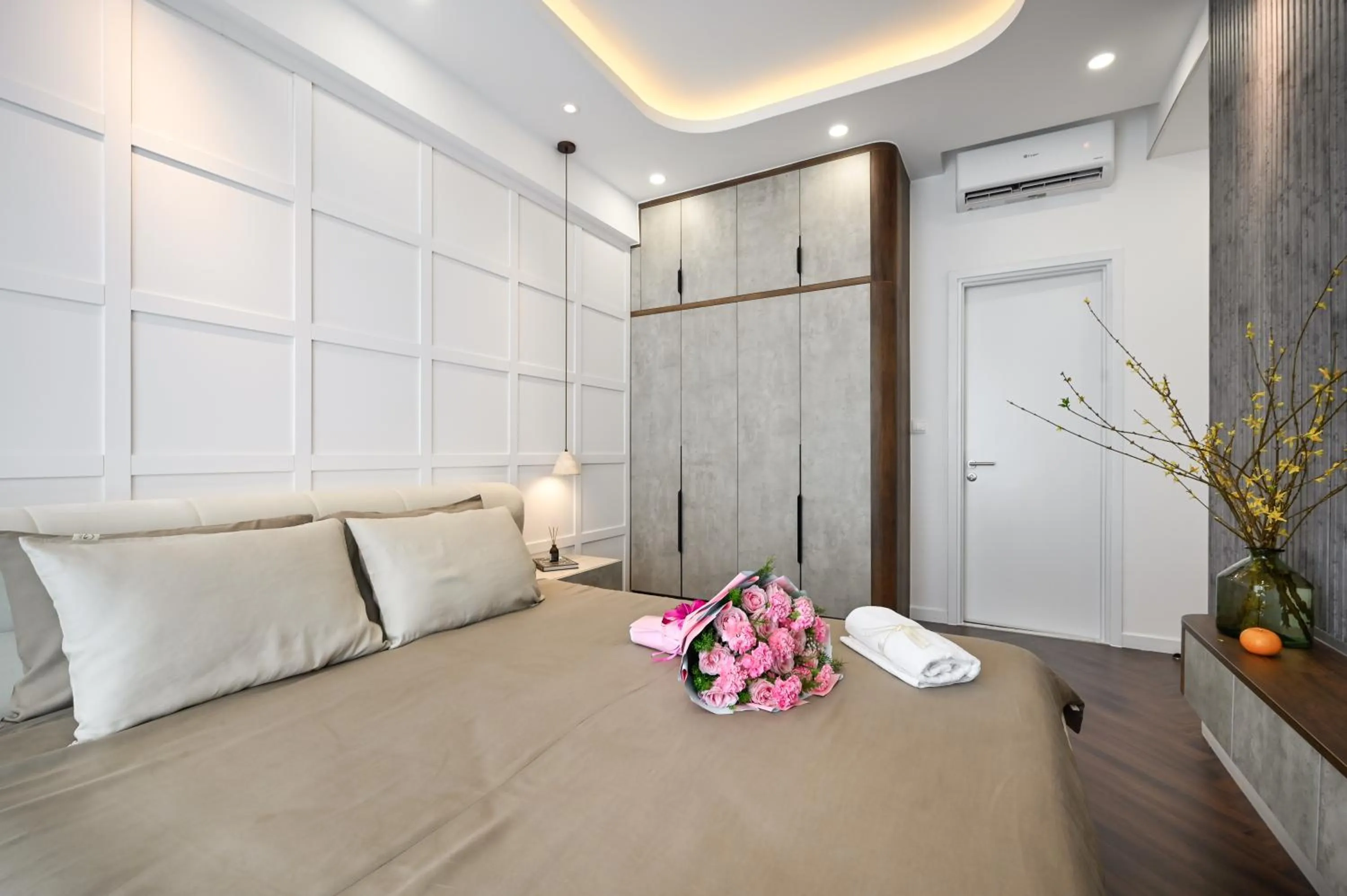 Bed in Royal State - The Ascentia Phu My Hung