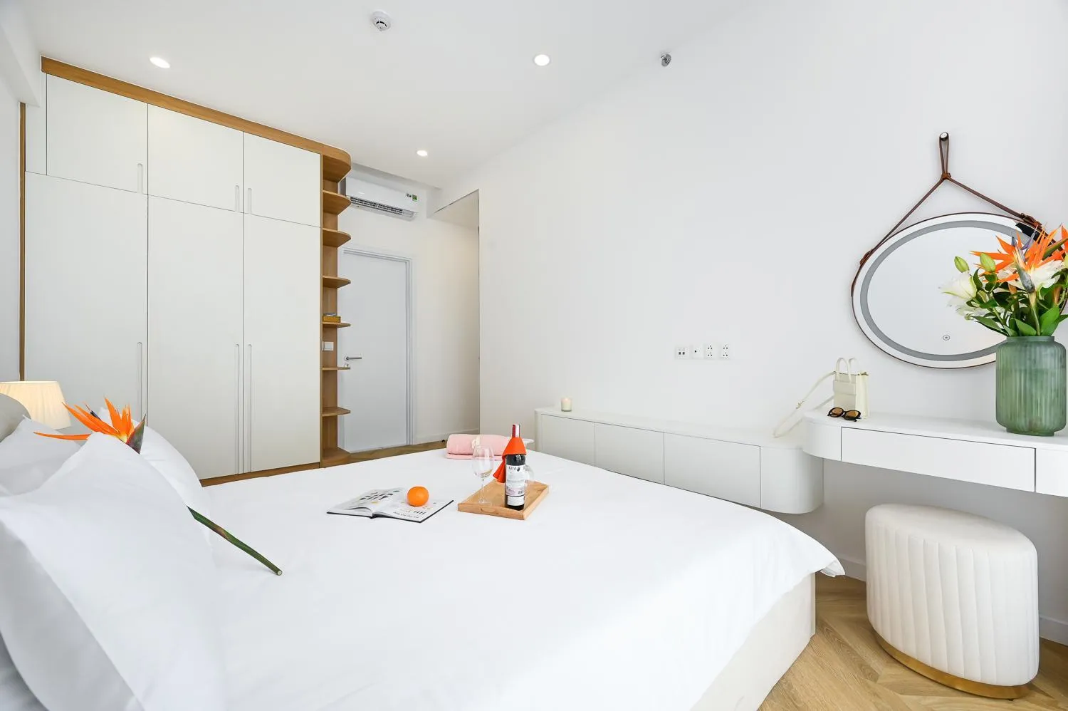 Bed in Royal State - The Ascentia Phu My Hung