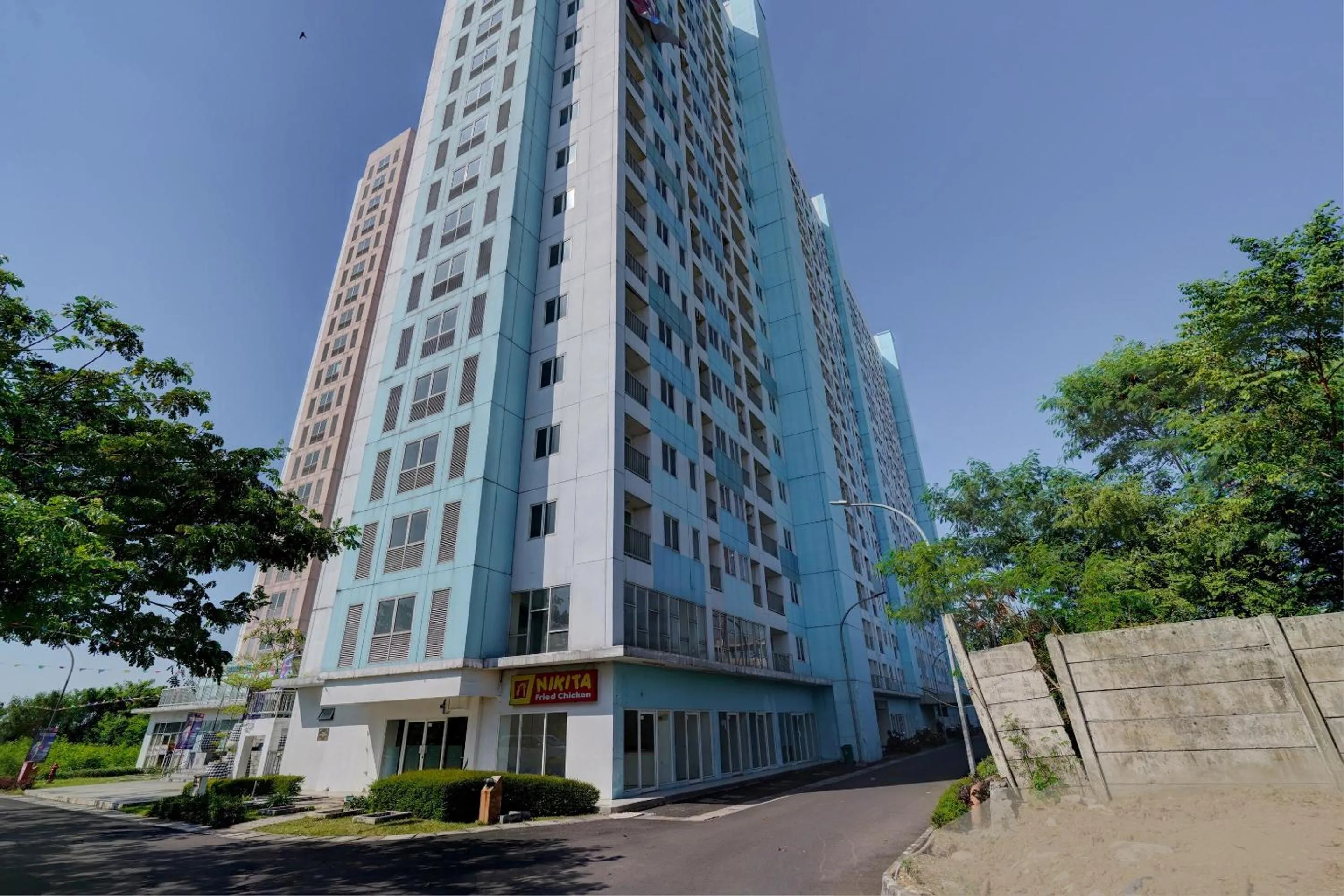 Facade/entrance in OYO Life 92889 Apartement Grand Sentraland Karawang By A.t Room