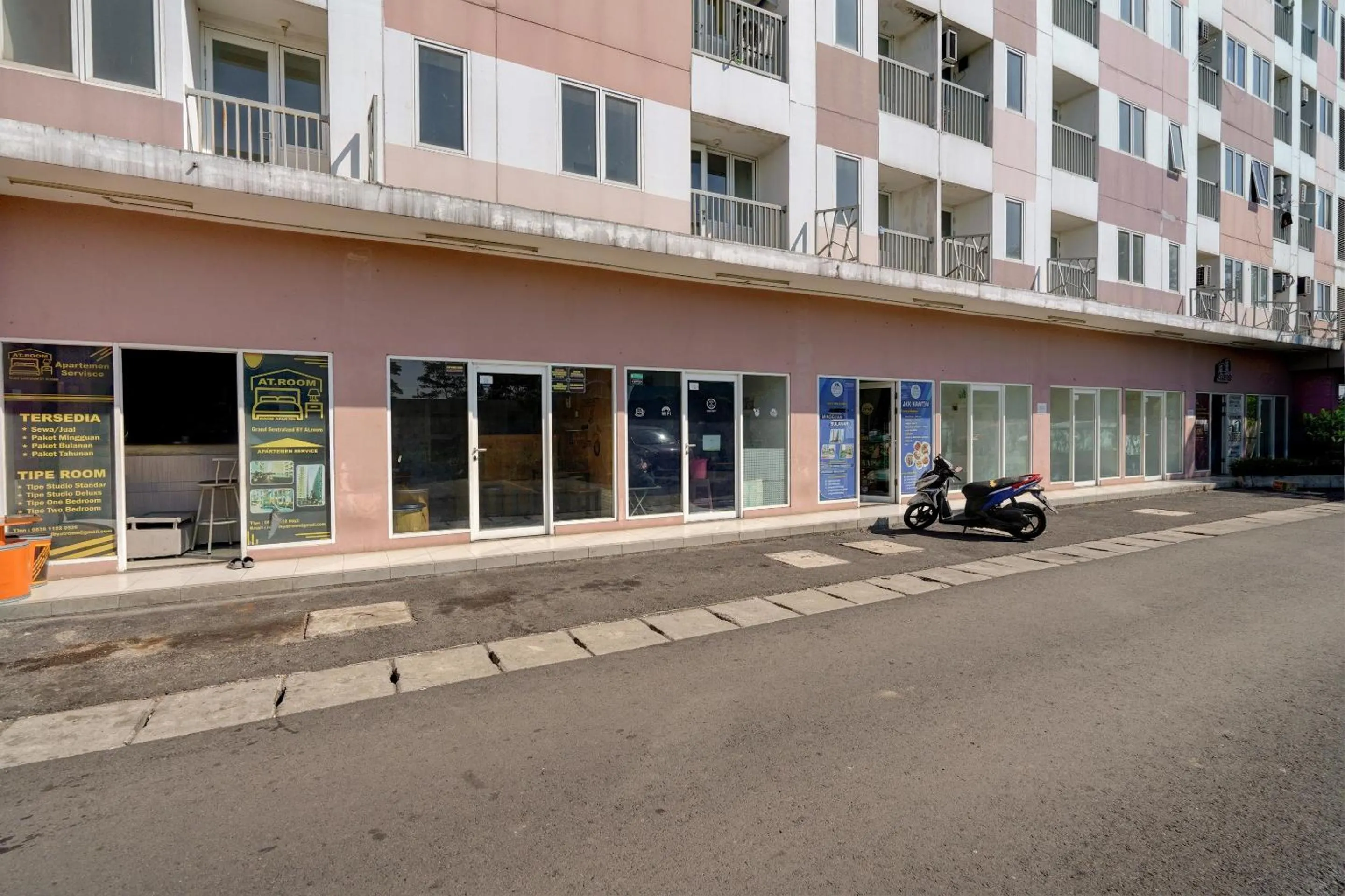 Facade/entrance in OYO Life 92889 Apartement Grand Sentraland Karawang By A.t Room