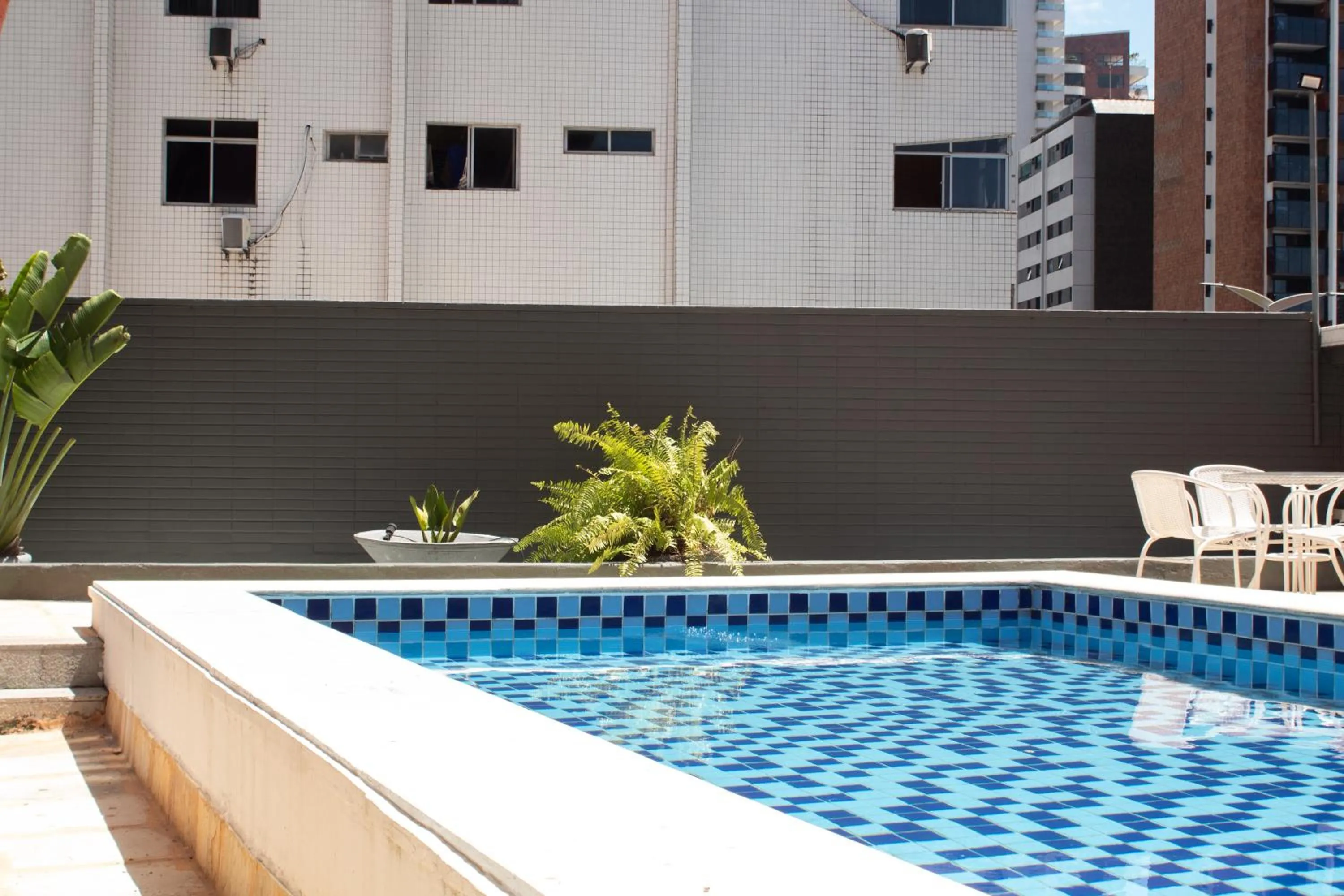 Swimming pool in Flat Fortaleza Meireles