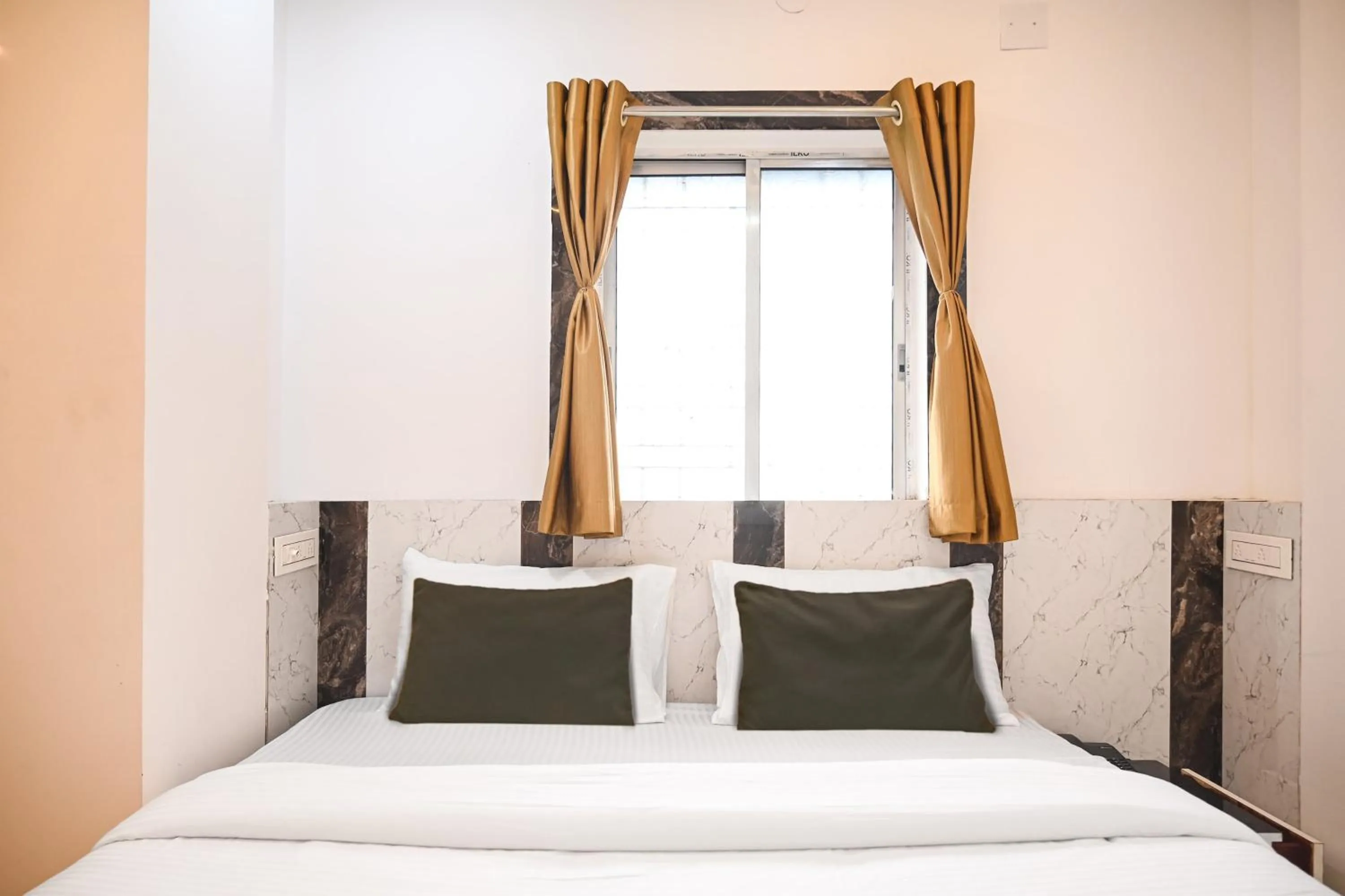 Bedroom, Bed in Super Collection O Heritage Near Acropolis Mall