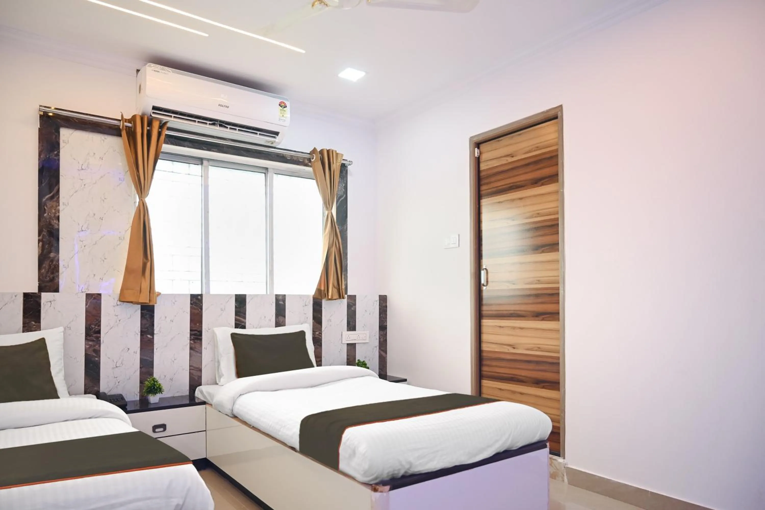 Bedroom, Bed in Super Collection O Heritage Near Acropolis Mall