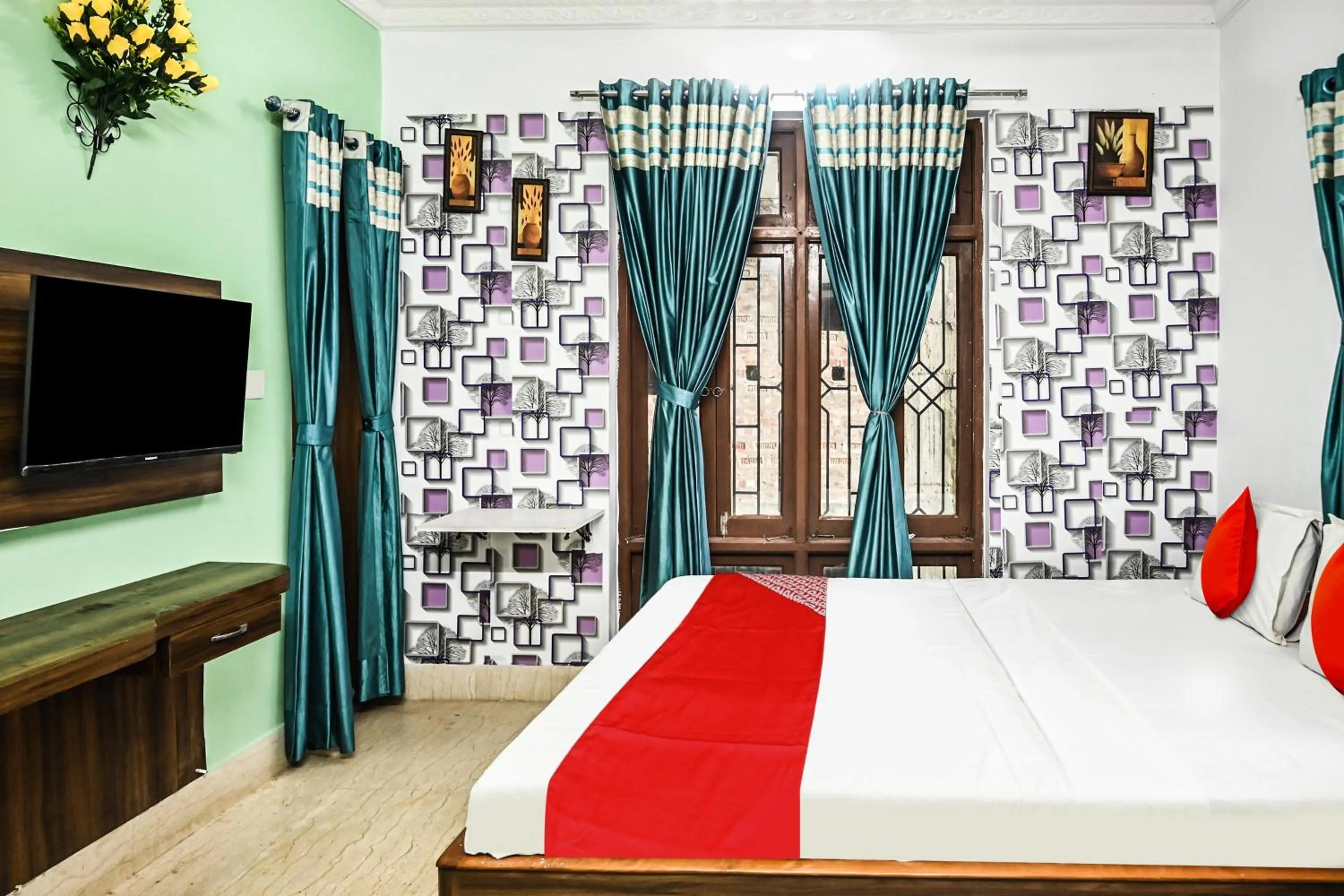 Bedroom, Bed in Hotel O Shraddha Residency 2
