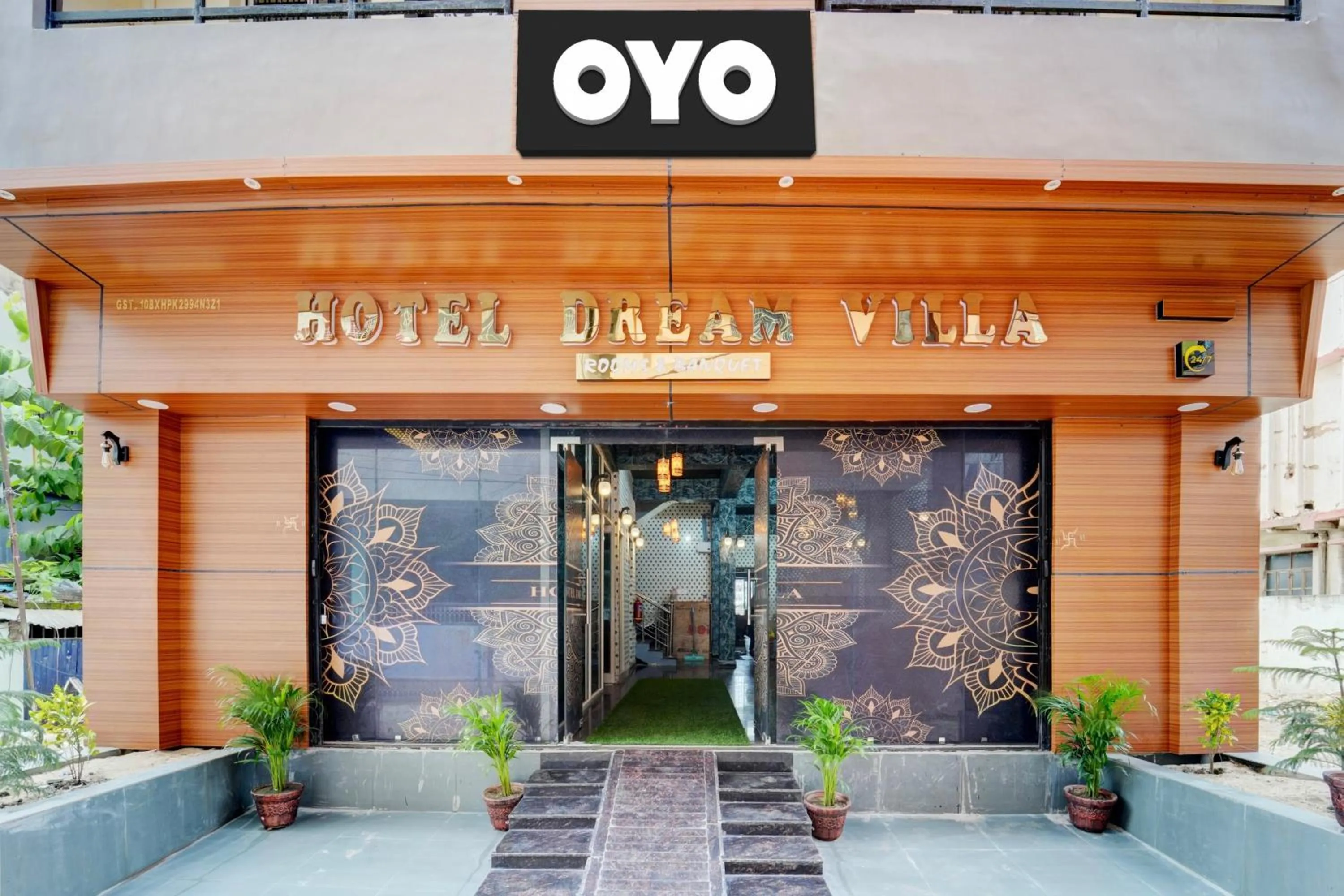 Facade/entrance in Collection O Dream Villa