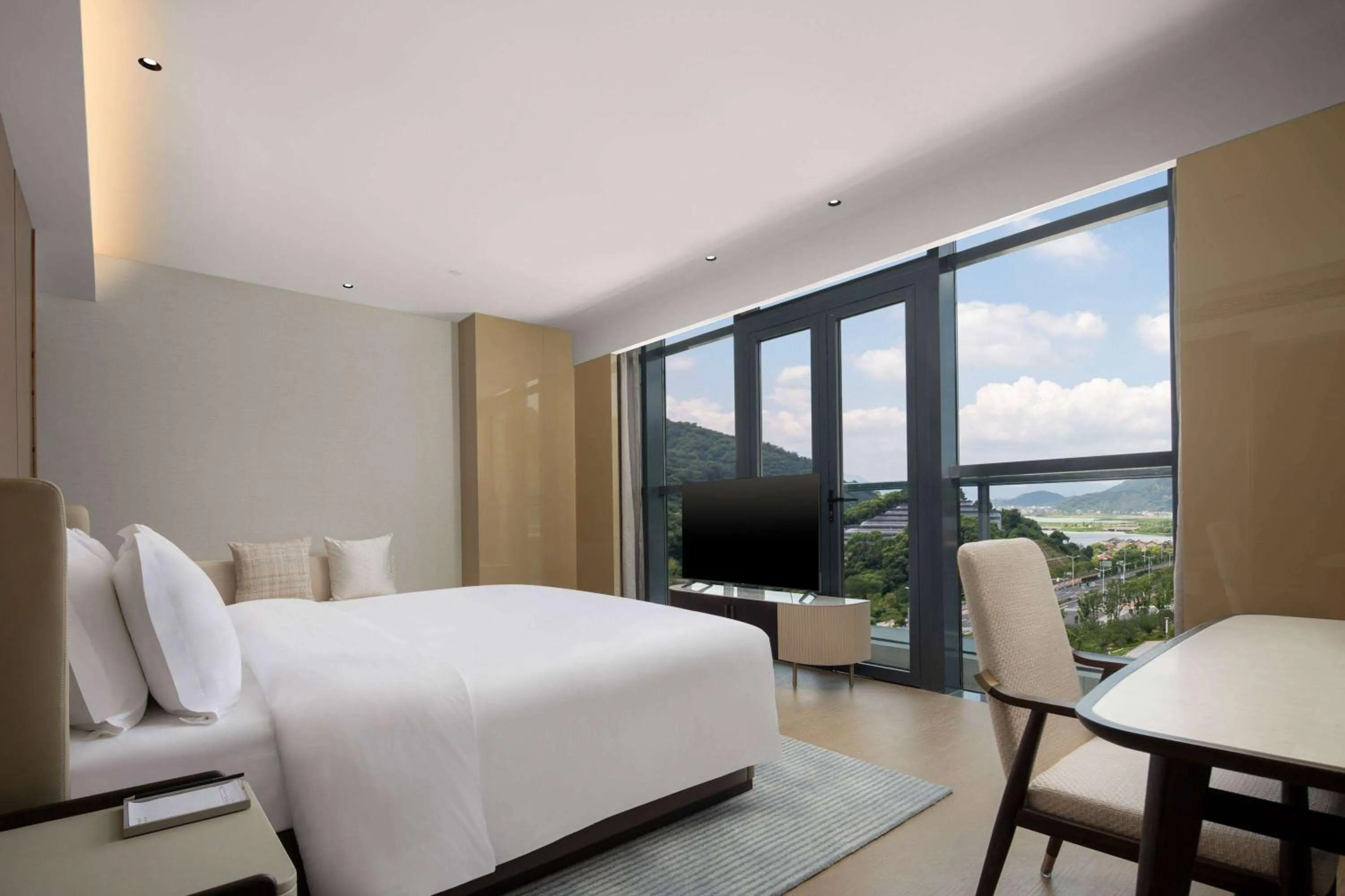 Photo of the whole room in Ramada by Wyndham Taizhou West