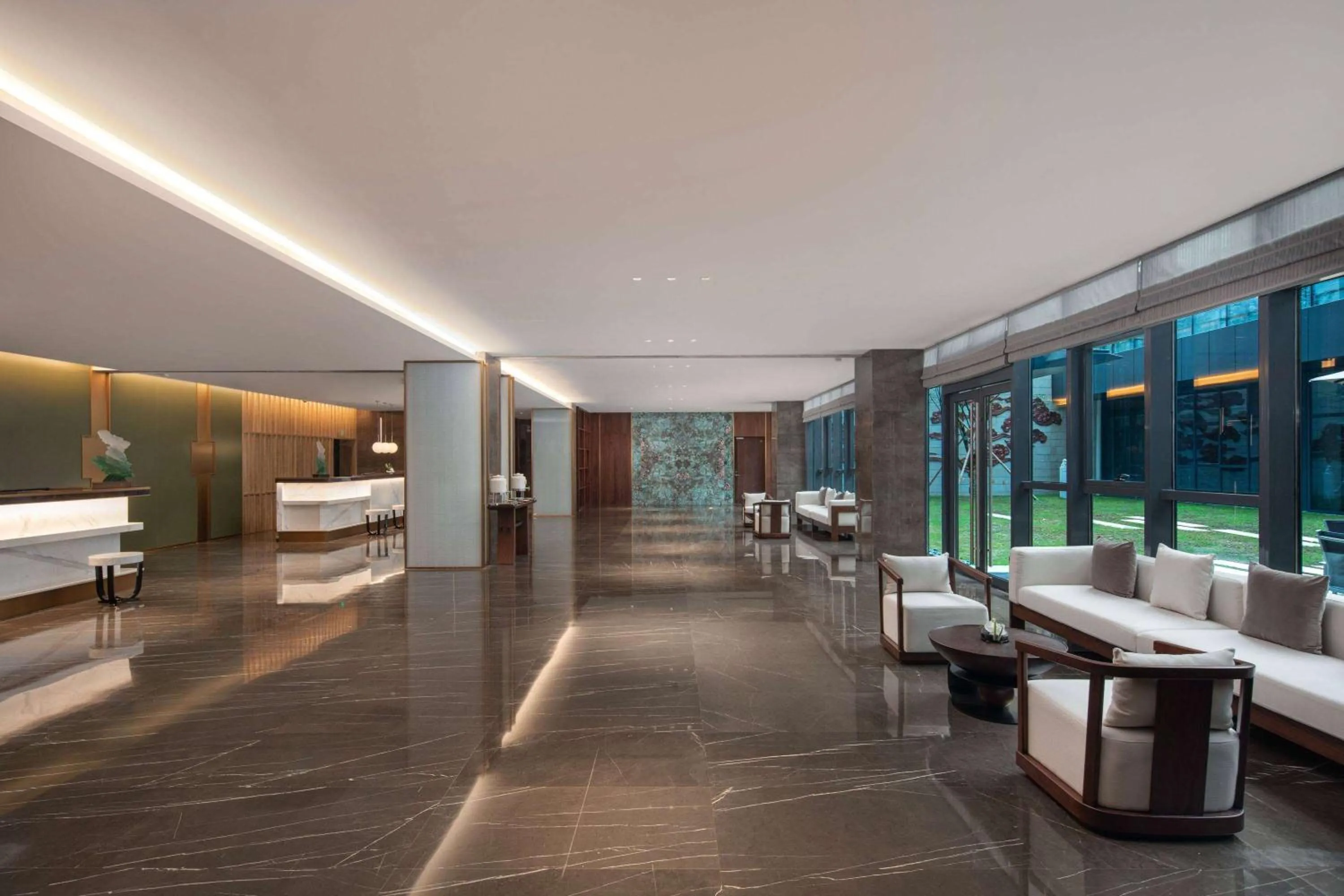 Lobby or reception in Ramada by Wyndham Taizhou West