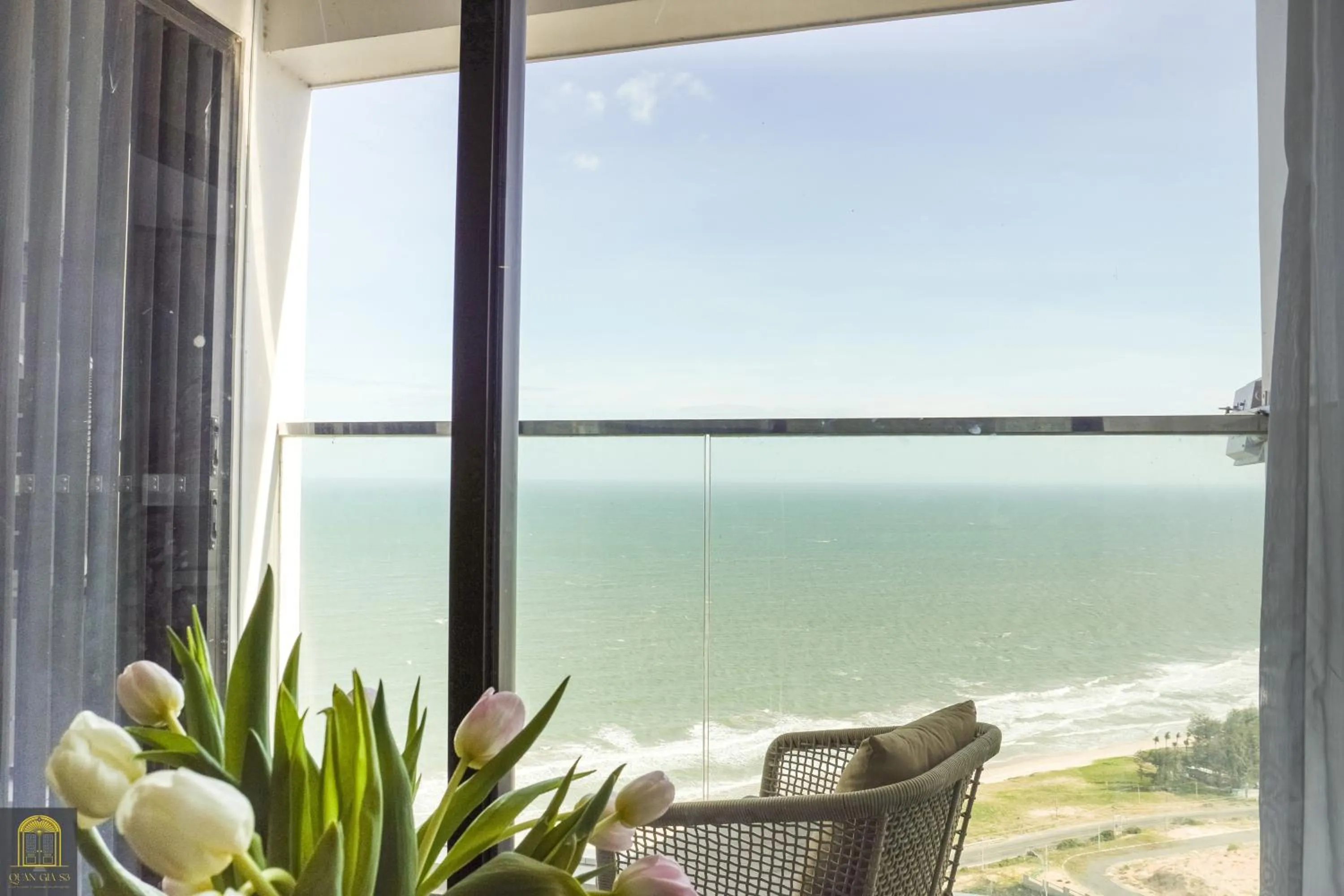 Day in Apec Luxe Escape Sunset Resort