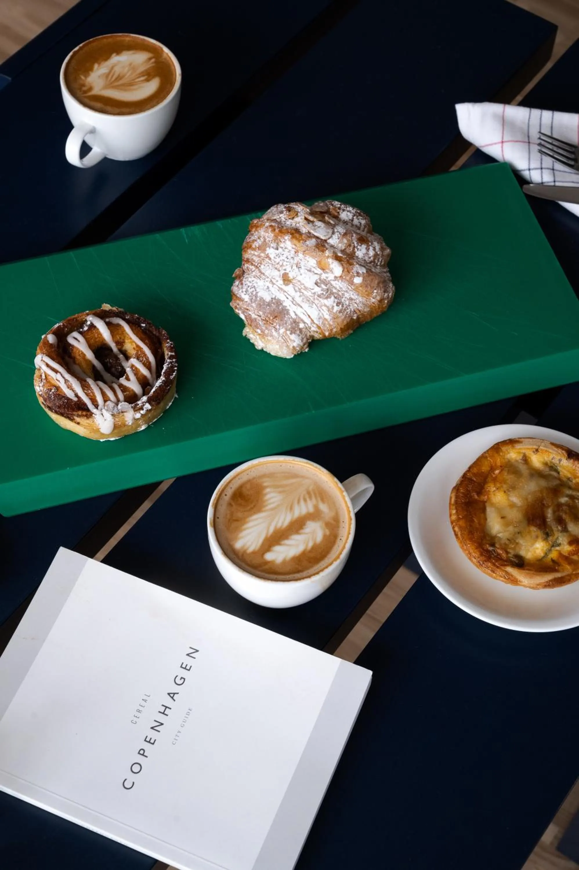 Breakfast in Beach Trail apartments by Daniel&Jacob's