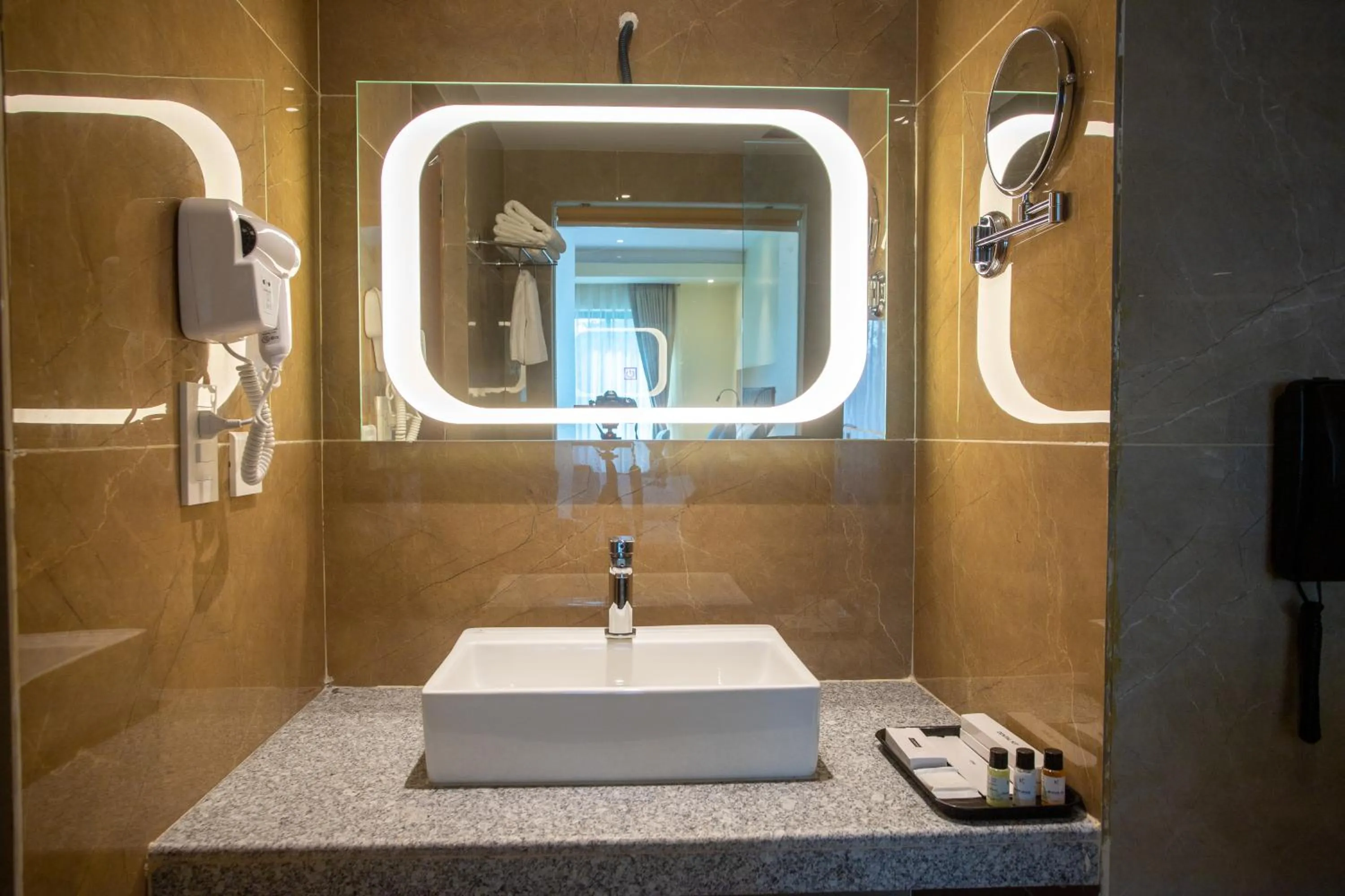 Shower in Bhairahawa Garden Resort