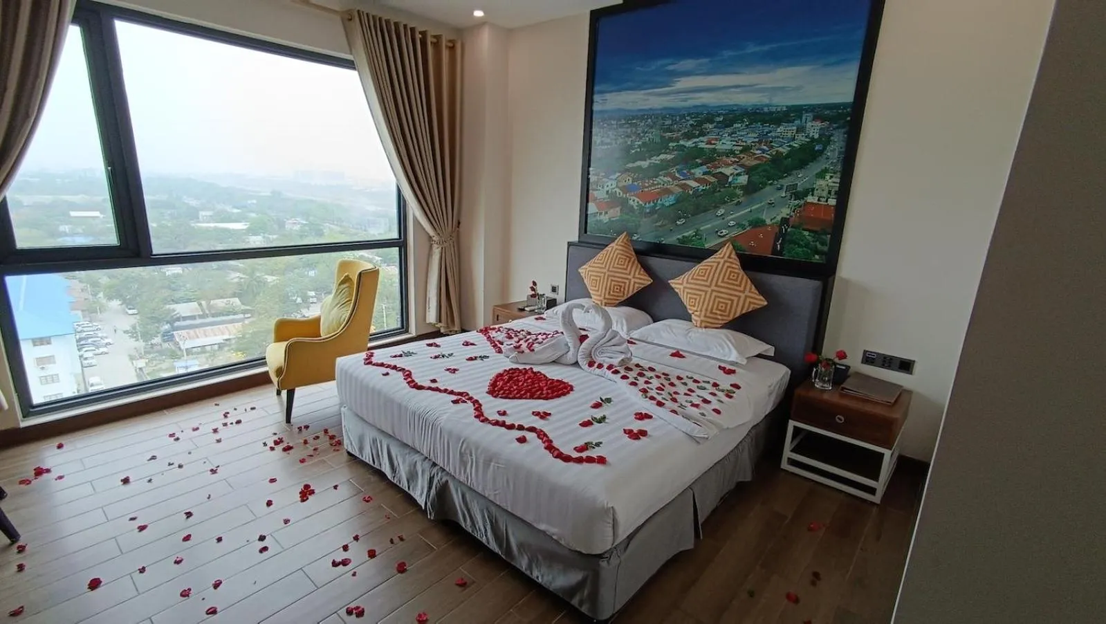 Bed in Holiday Pier Hotel