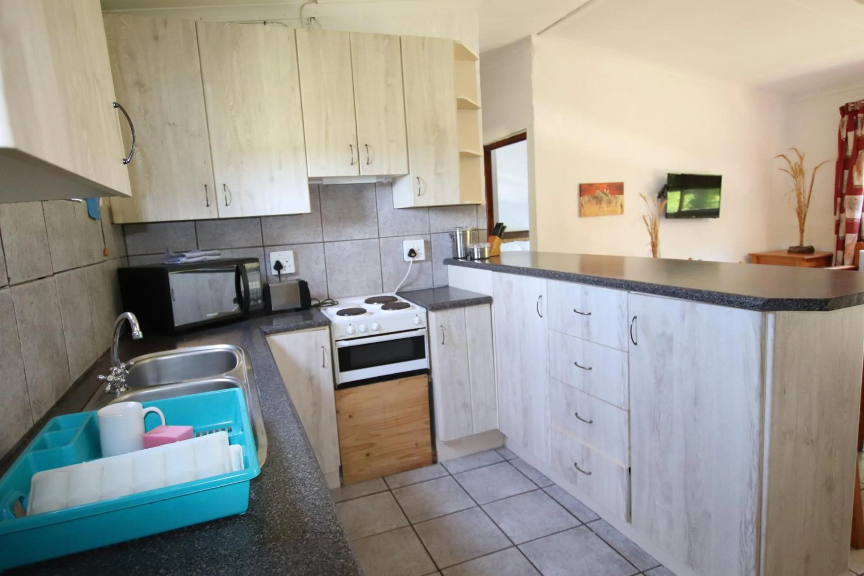 Kitchen or kitchenette in Tsitsikamma on Sea Self-catering Cottages