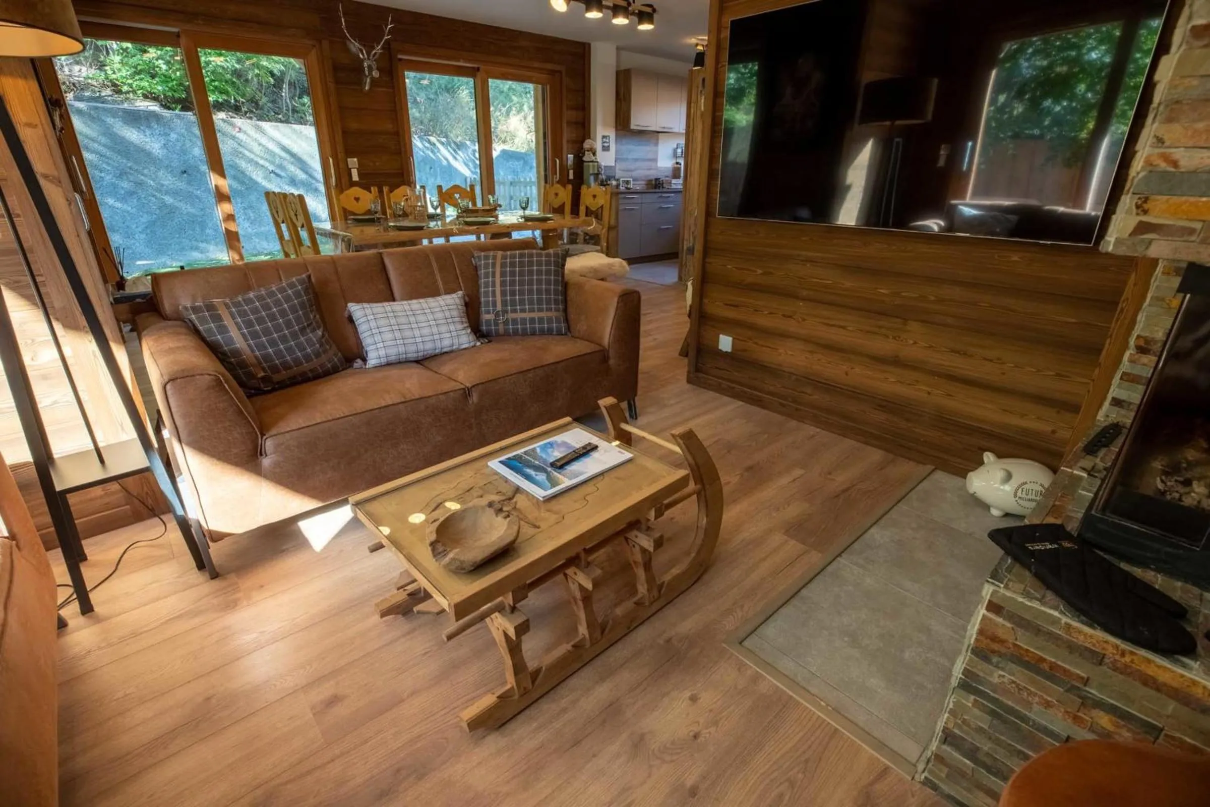 Chalet des Anges with outside hot tube !
