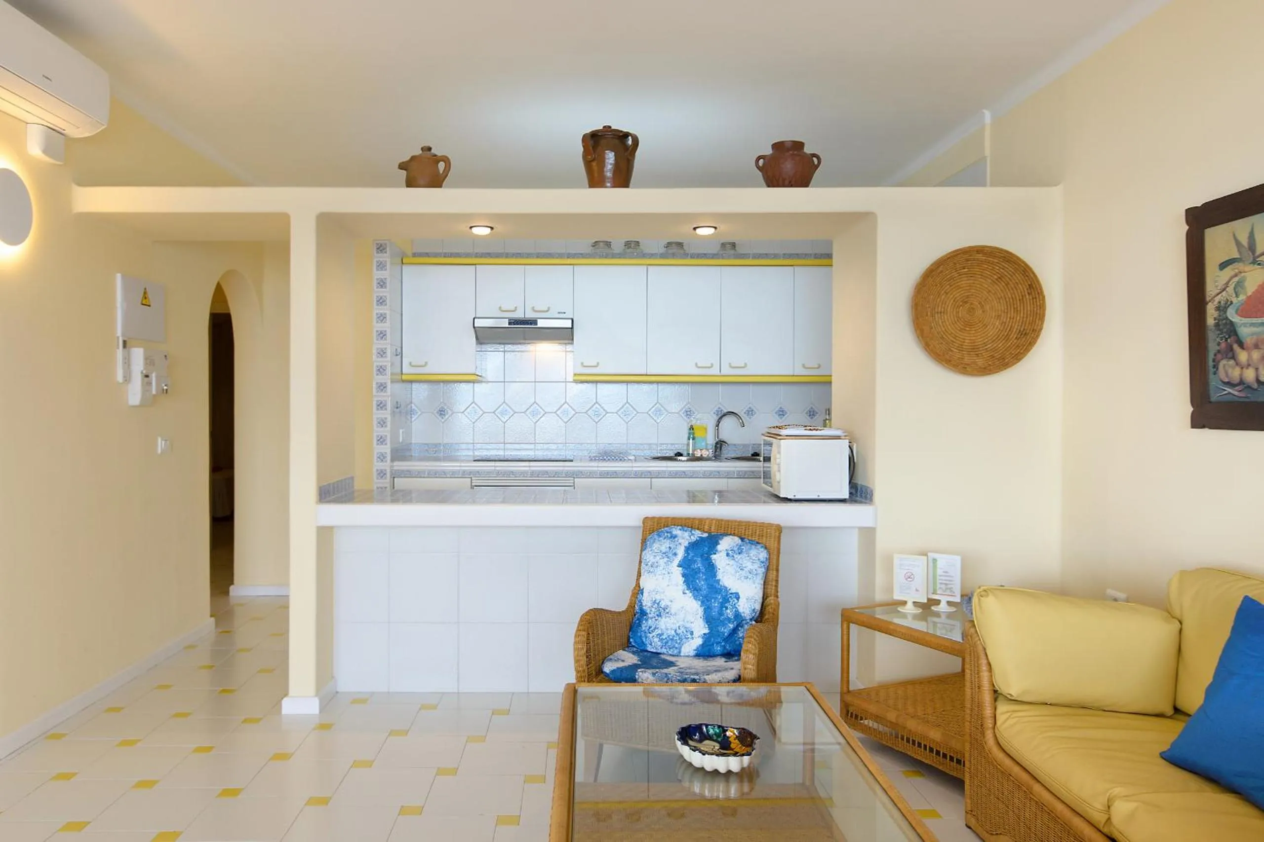 Kitchen or kitchenette in Casa Lola y Elena - Playa Blanca, Lanzarote