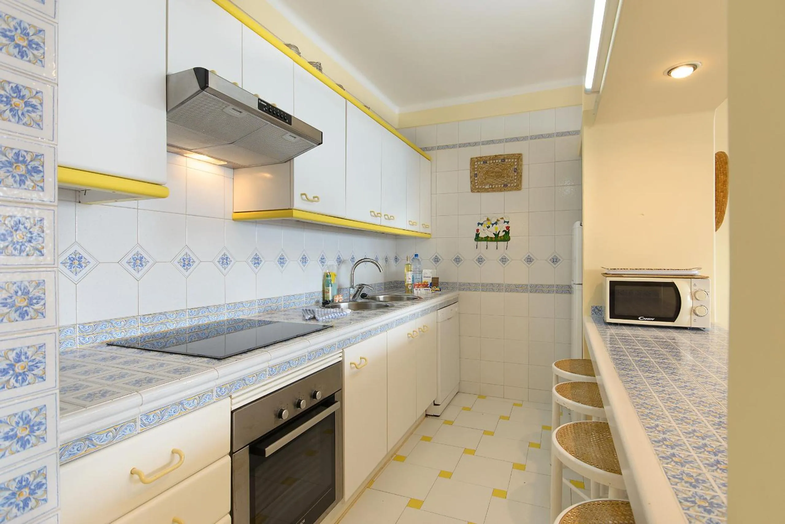Kitchen or kitchenette in Casa Lola y Elena - Playa Blanca, Lanzarote