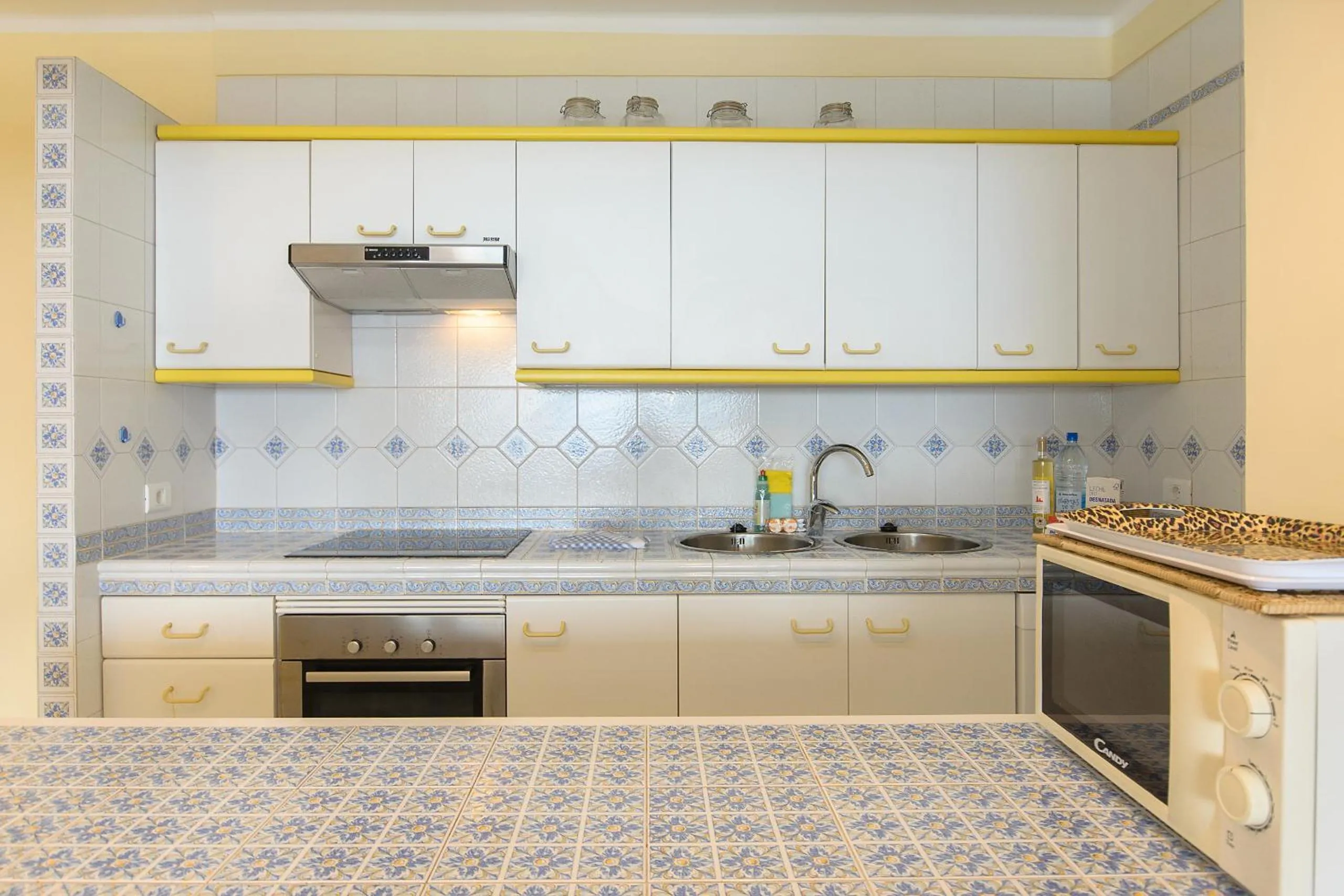 Kitchen or kitchenette in Casa Lola y Elena - Playa Blanca, Lanzarote
