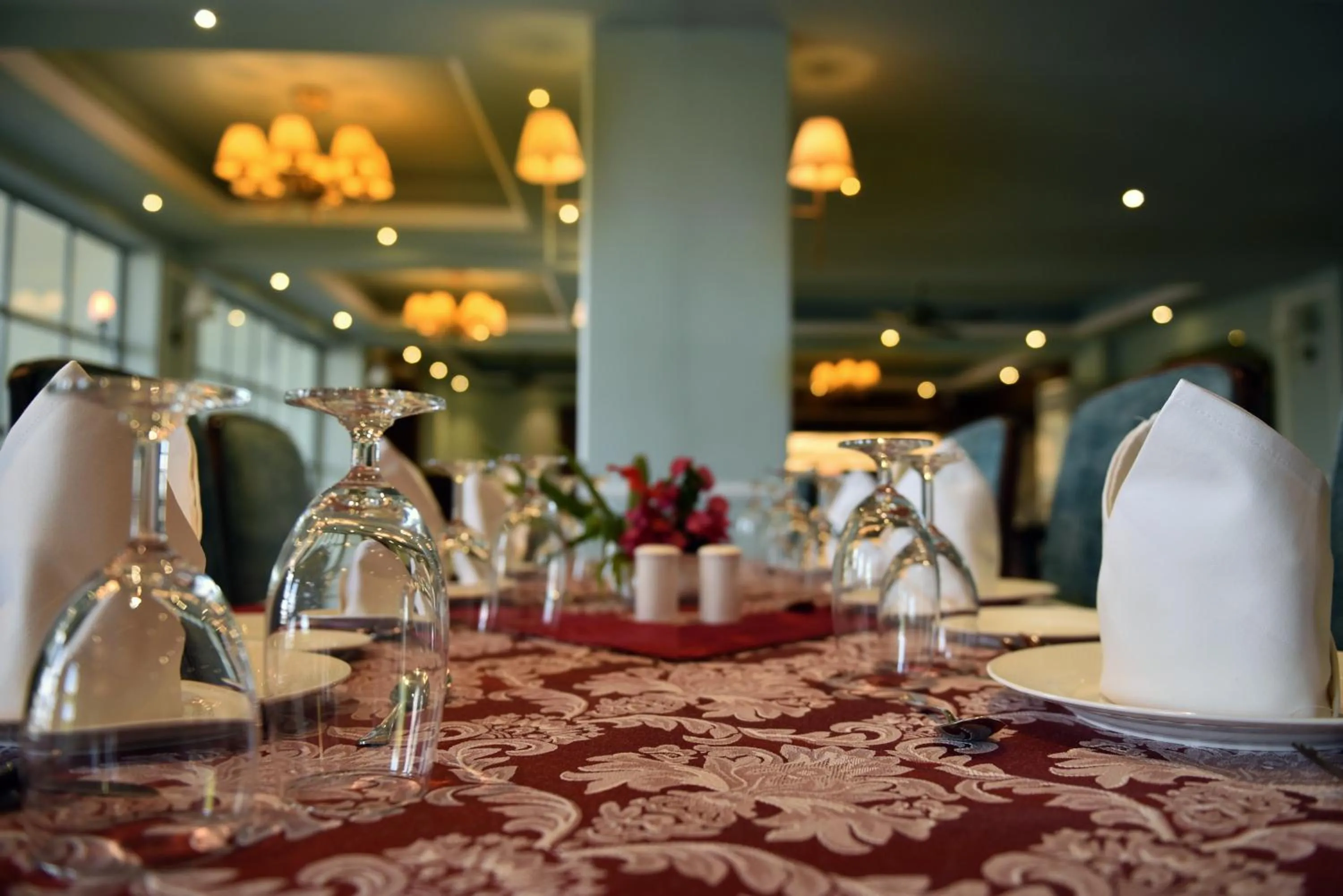 Restaurant/places to eat in Hotel Chandra Raj Mahal