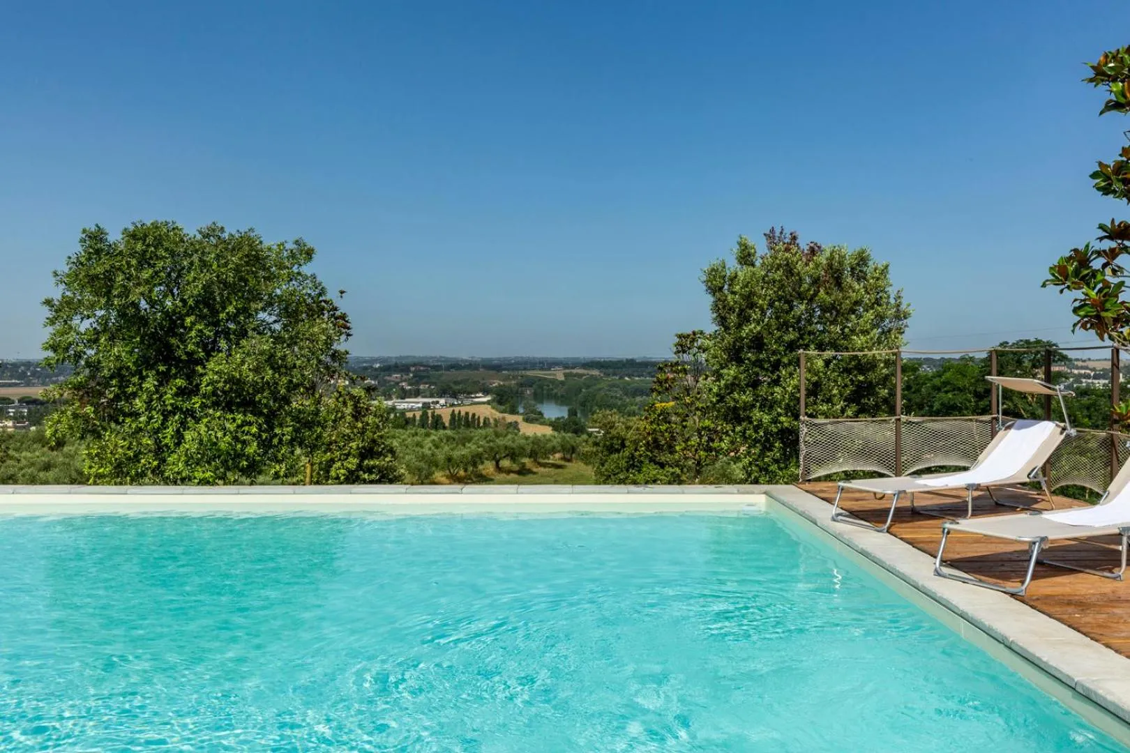 Swimming pool in Castello del Duca