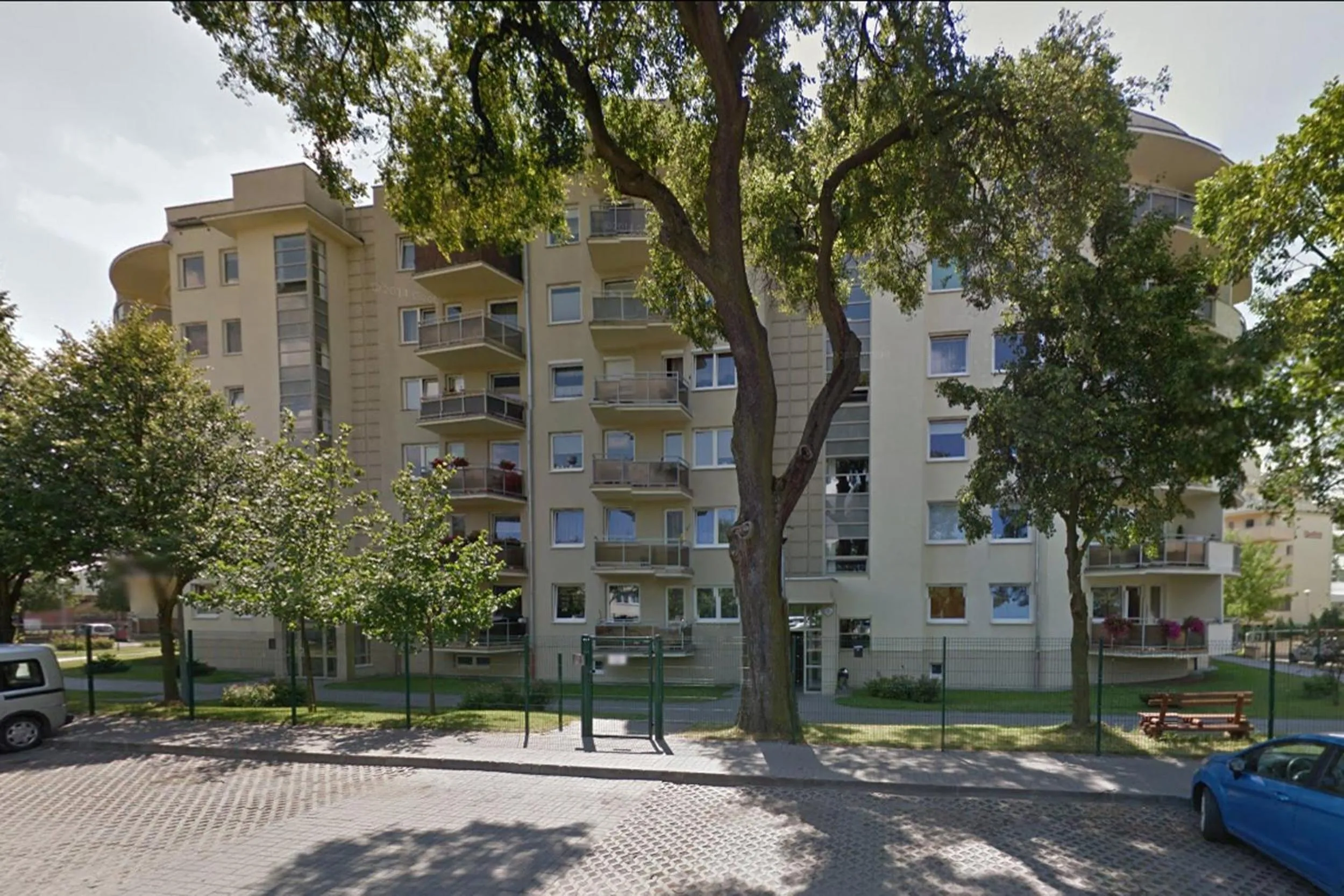 Property building in Apartamenty Bohaterów Kragujewca 6