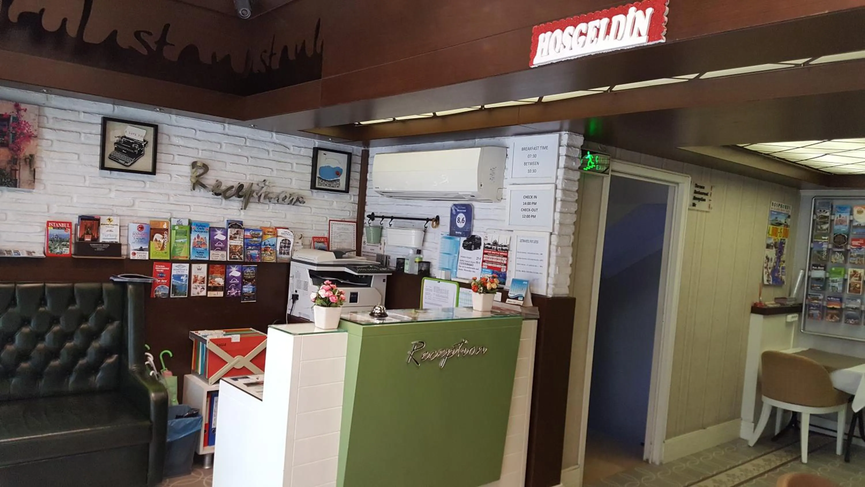 Lobby or reception in Just Inn Hotel