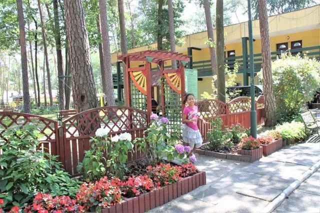 Hotel Zielony & OW Borowik & Pensjonat Manhattan - Centrum Rekreacji i Wypoczynku GASTROTUR